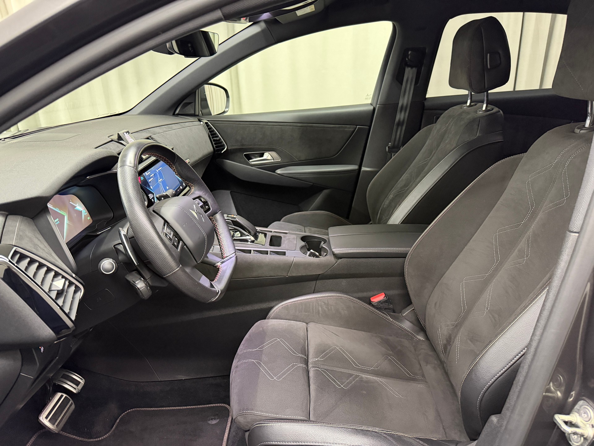 DS AUTOMOBILES DS 7 Crossback E-Tense 225 Performance Line+-image-6