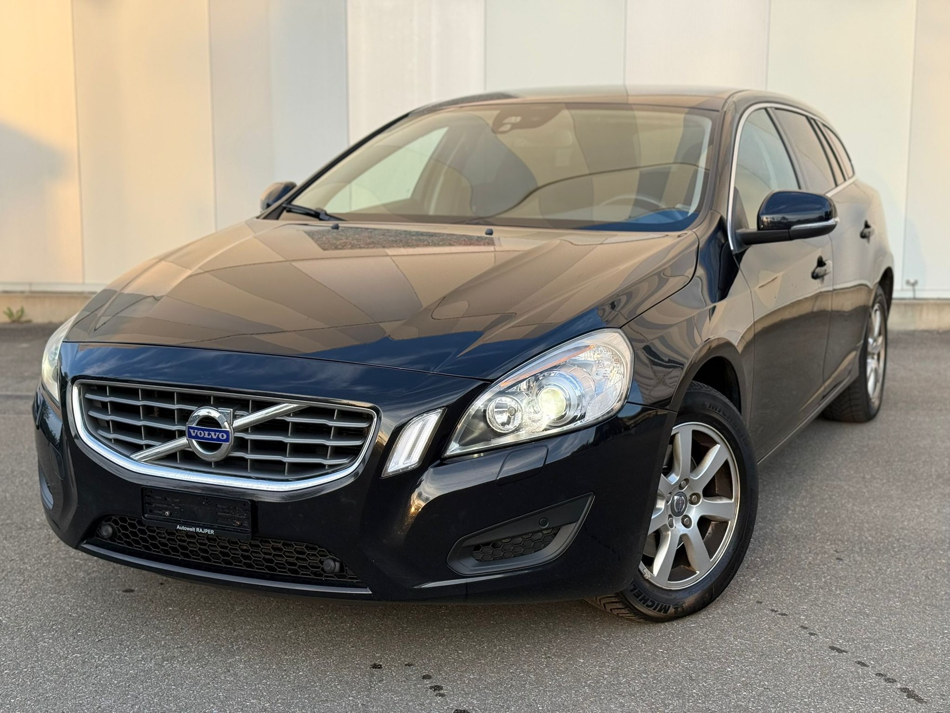 VOLVO V60 T3