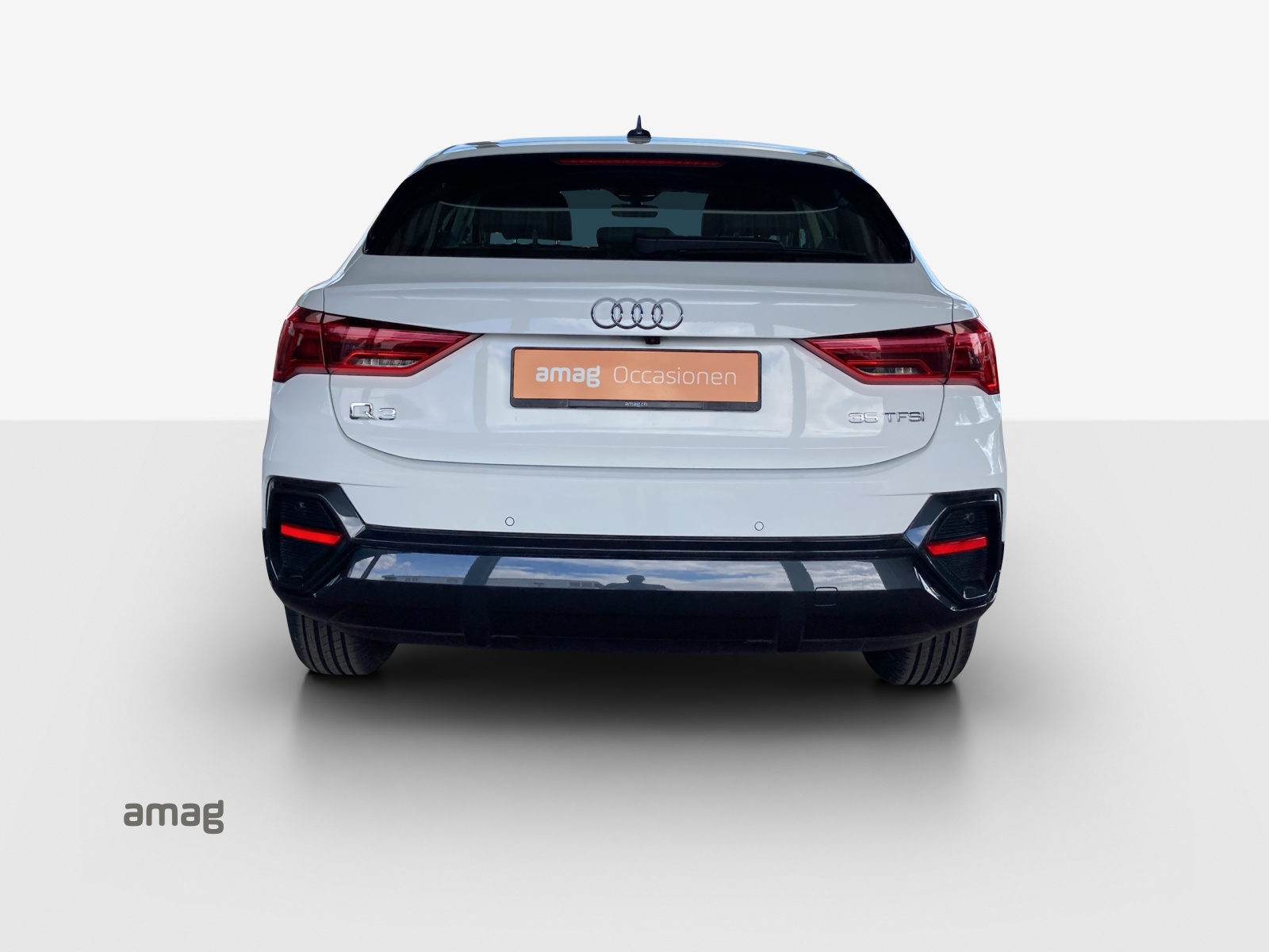AUDI Q3 Sportback 35 TFSI Attraction S-tronic-image-3
