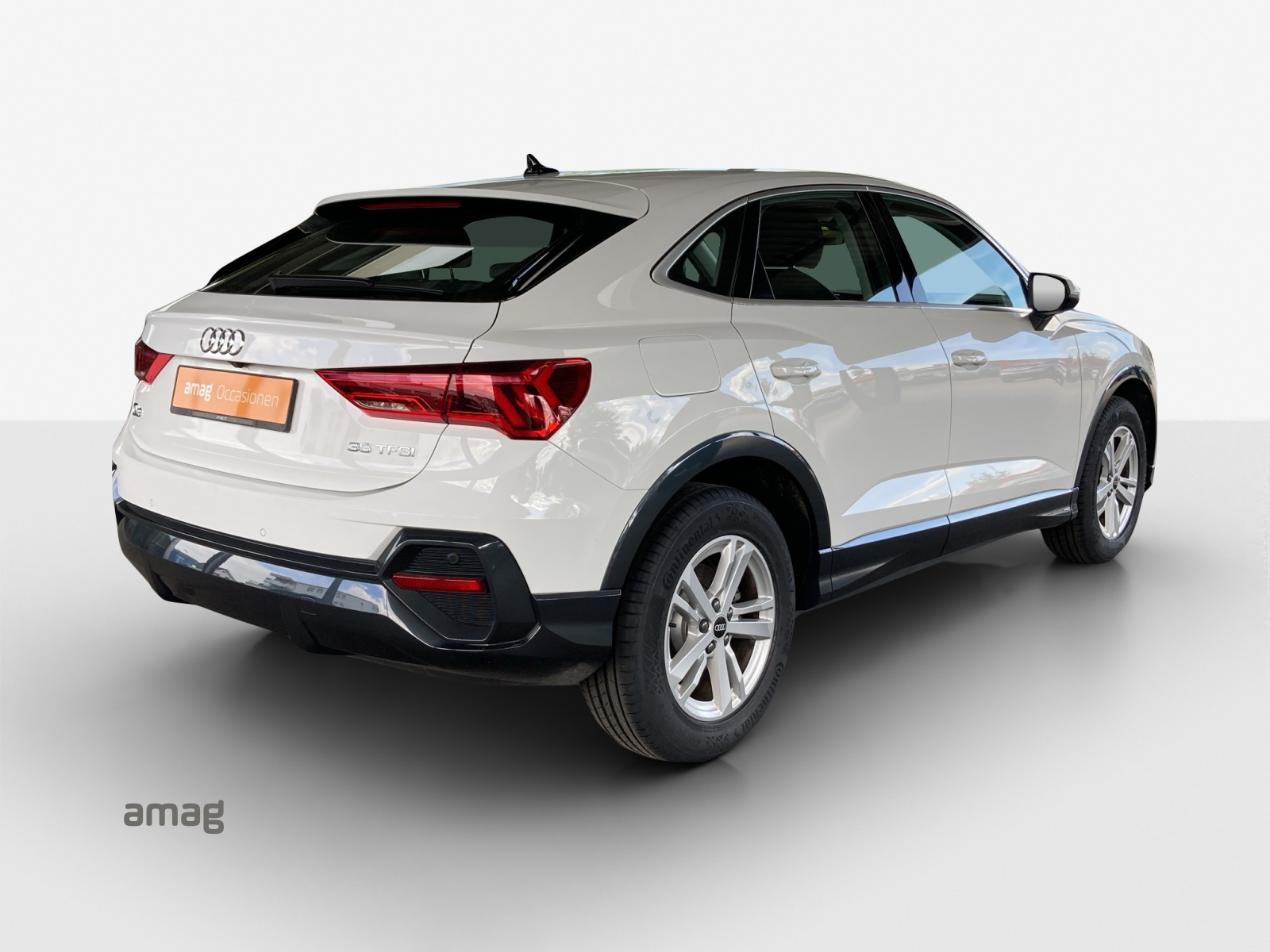 AUDI Q3 Sportback 35 TFSI Attraction S-tronic-image-4
