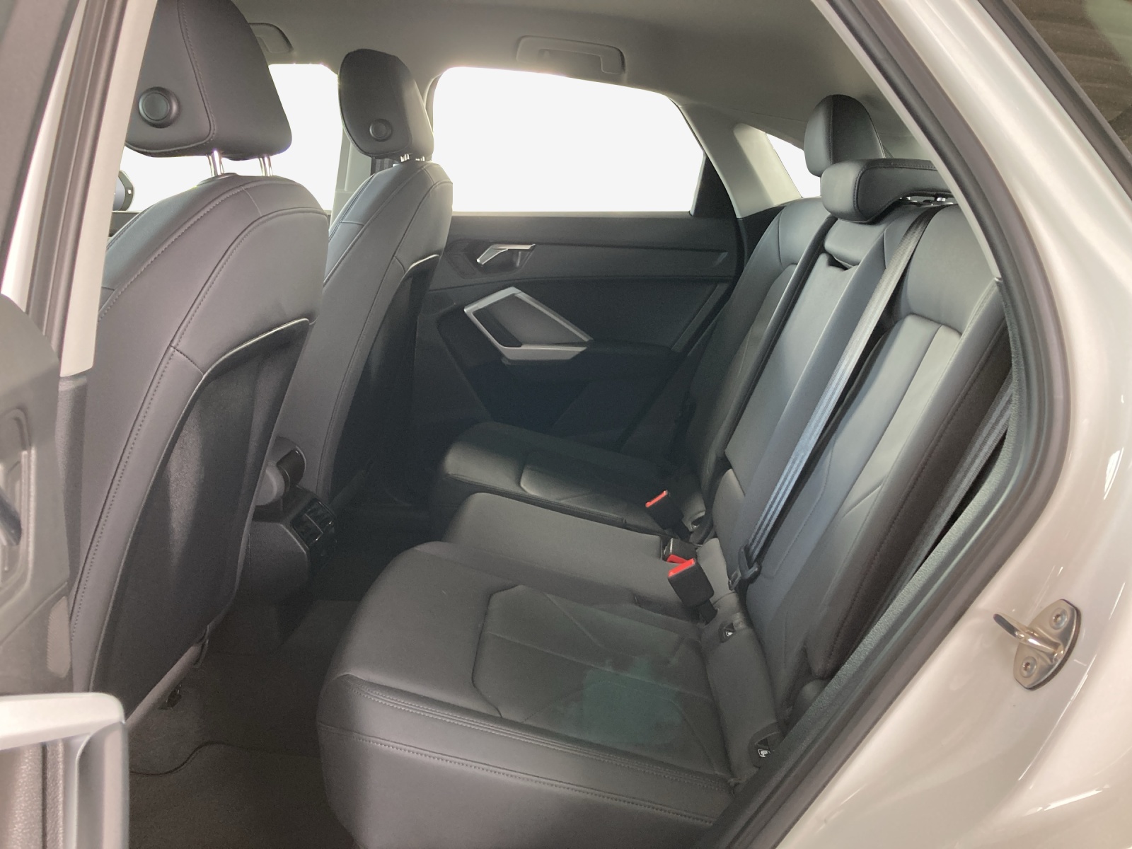 AUDI Q3 Sportback 35 TFSI Attraction S-tronic-image-11