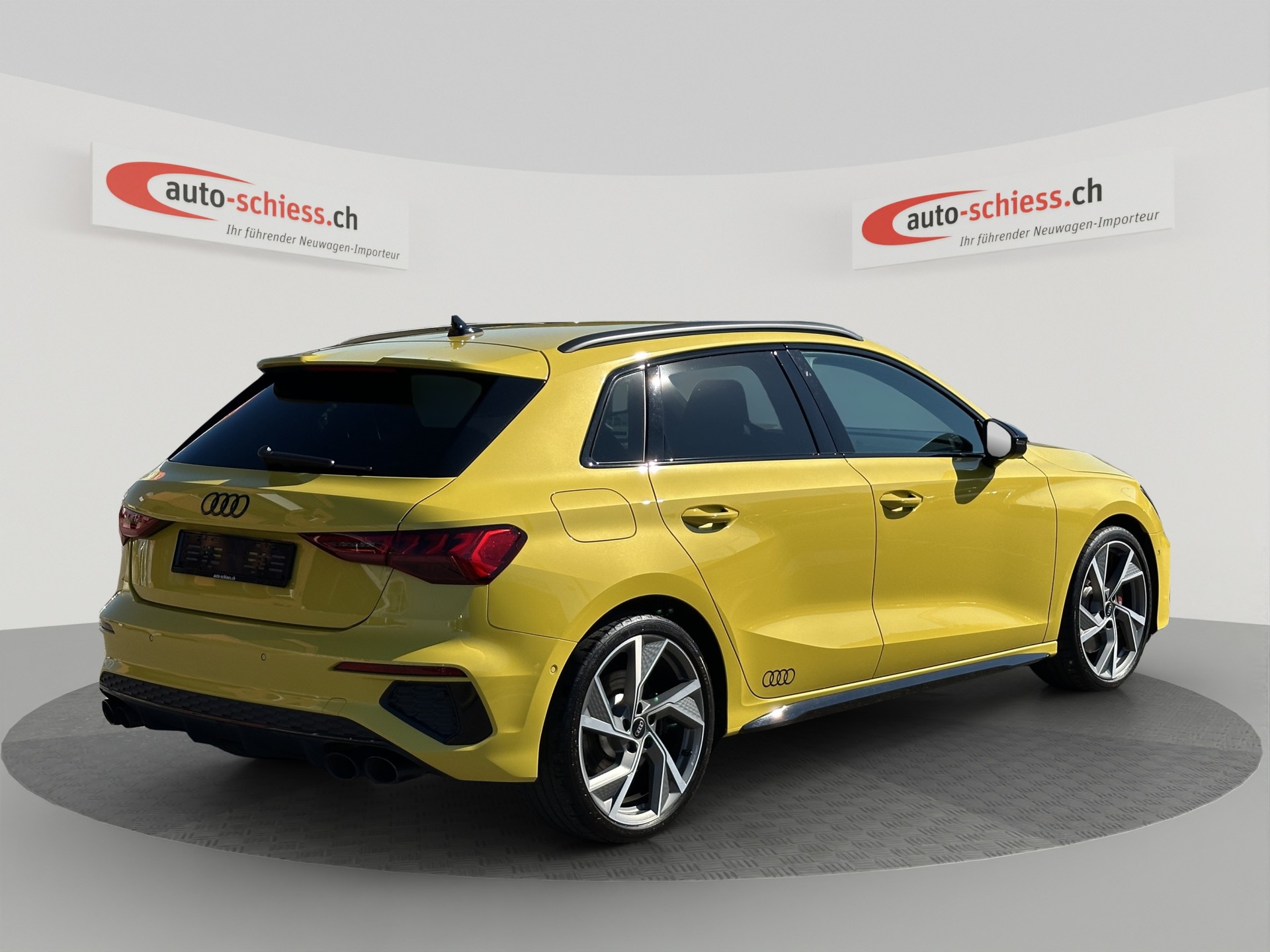 AUDI S3 Sportback 2.0 TFSI quattro Edition One Schwarz Plus S-tronic-image-4