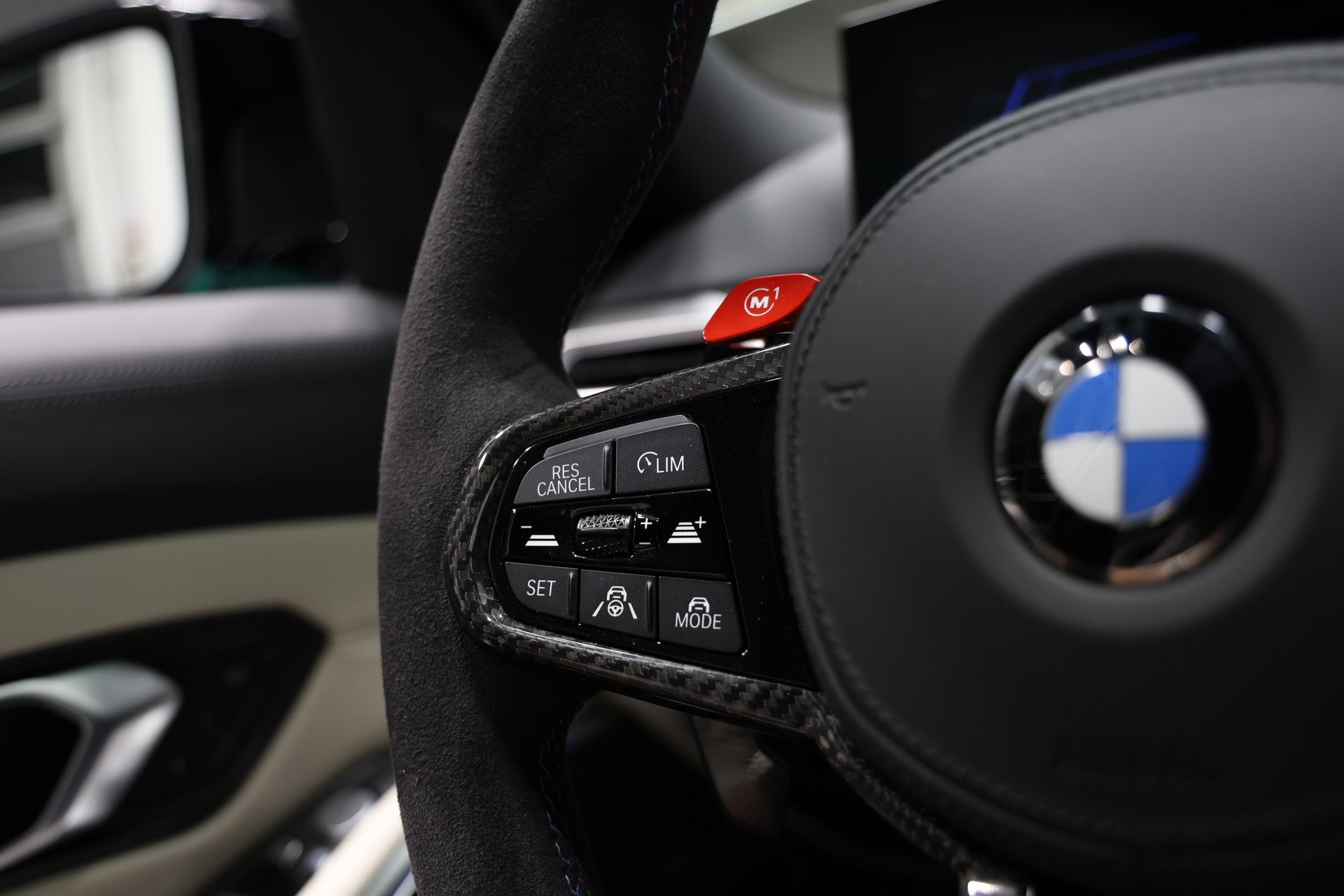 BMW M3 Competition M xDrive LCI *530PS*Sonderlackierung Mintgrün*Carbon Schalensitze*BMW Werksgarantie bis 10.2028*-image-31