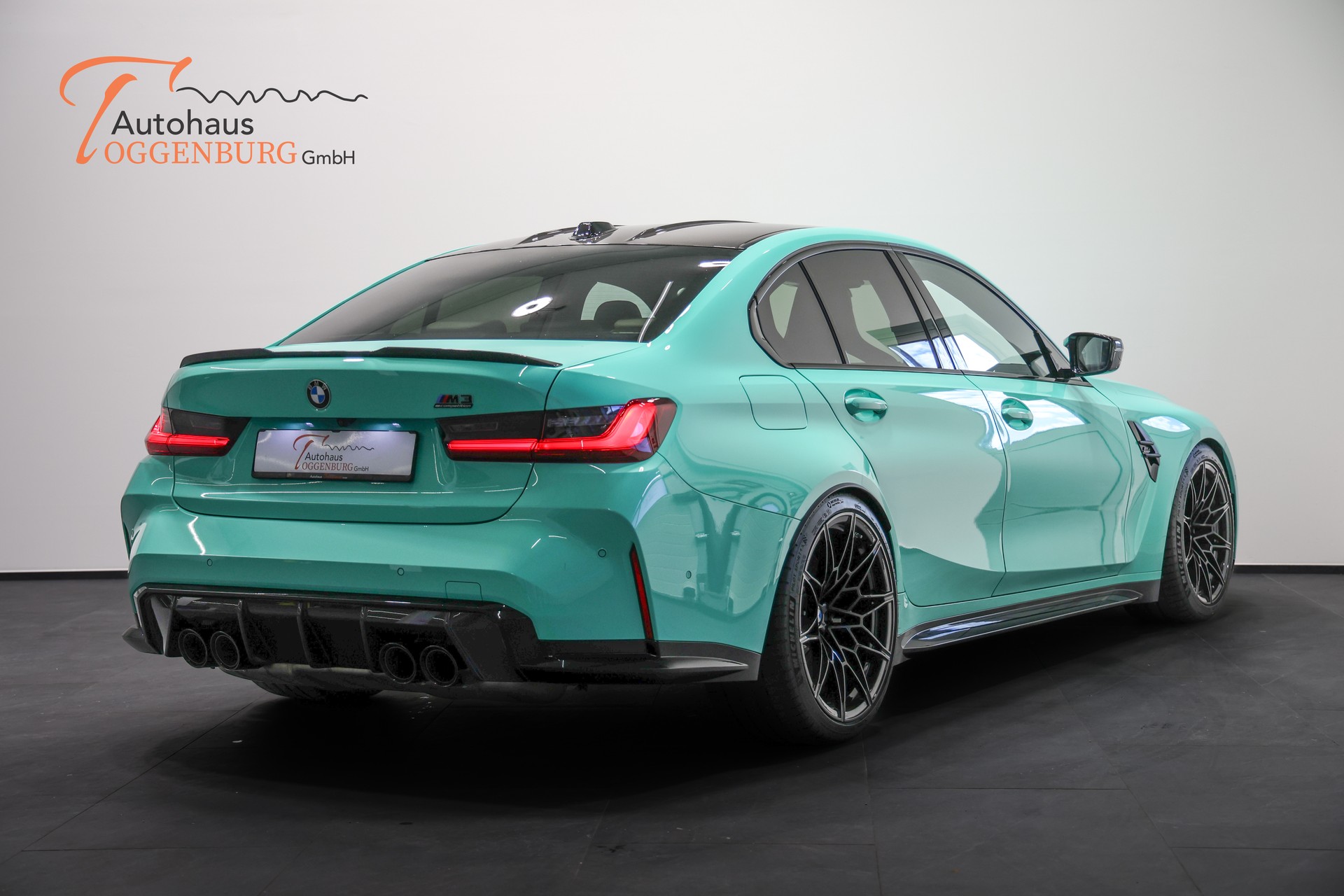 BMW M3 Competition M xDrive LCI *530PS*Sonderlackierung Mintgrün*Carbon Schalensitze*BMW Werksgarantie bis 10.2028*-image-7
