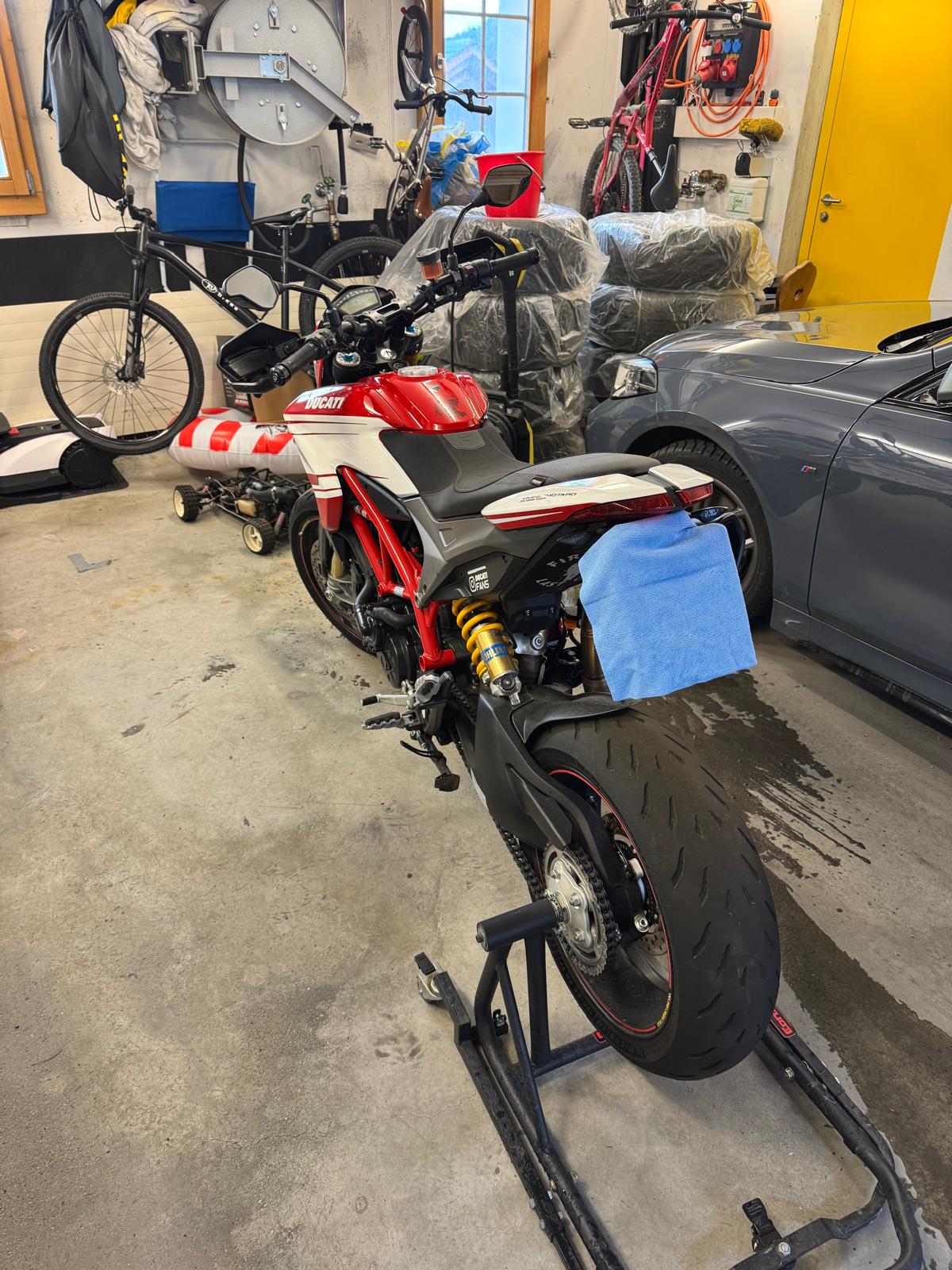 DUCATI Hypermotard 939 SP-image-2