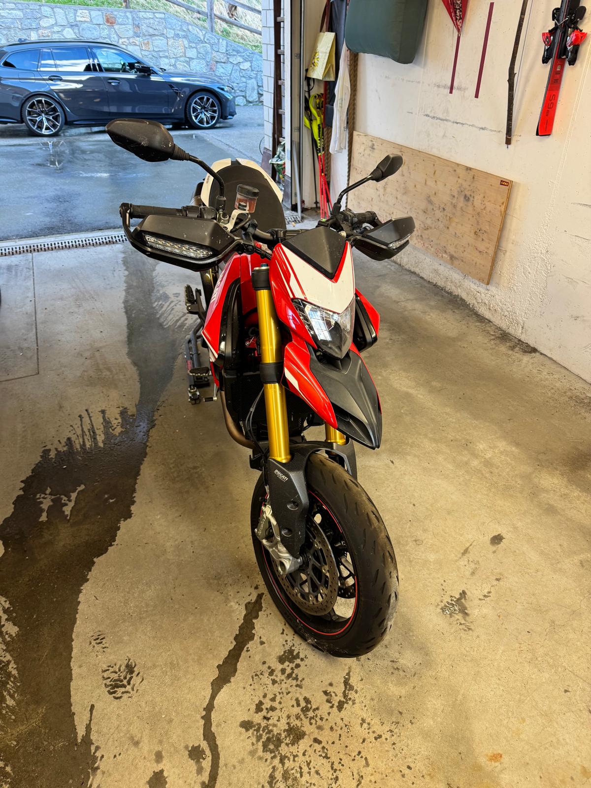 DUCATI Hypermotard 939 SP-image-5