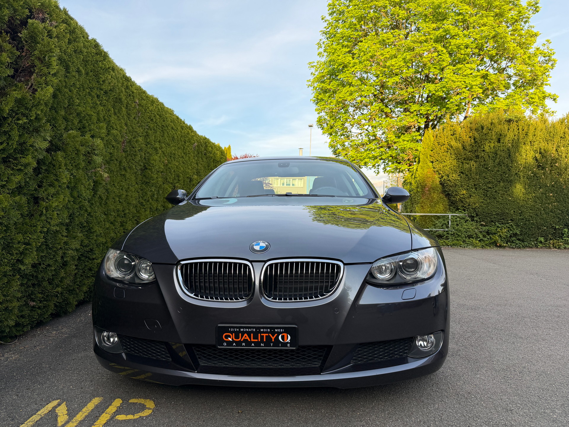 BMW 325i Coupé-image-7