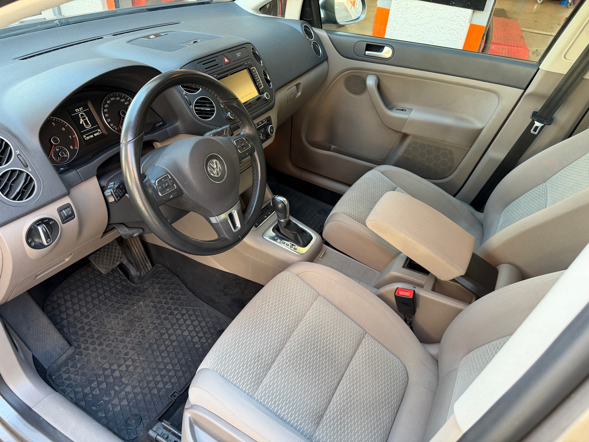 VW Golf Plus 1.4 TSI Comfortline DSG-image-5
