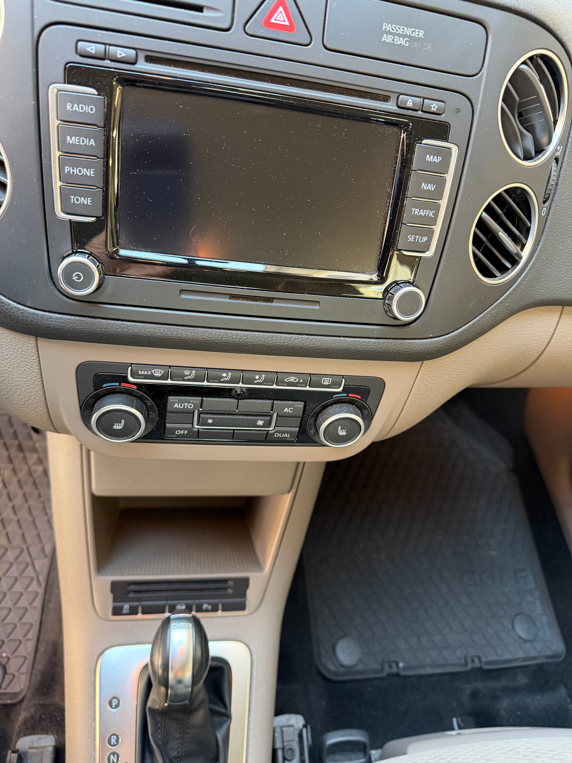 VW Golf Plus 1.4 TSI Comfortline DSG-image-7