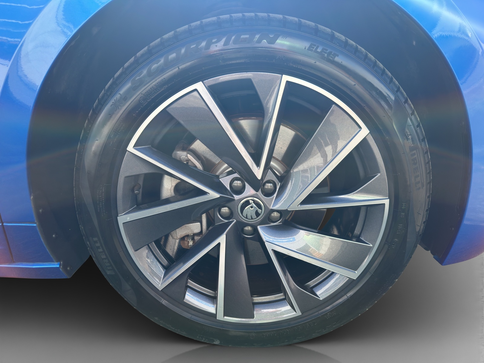 SKODA Enyaq iV 80x SportLine-image-14
