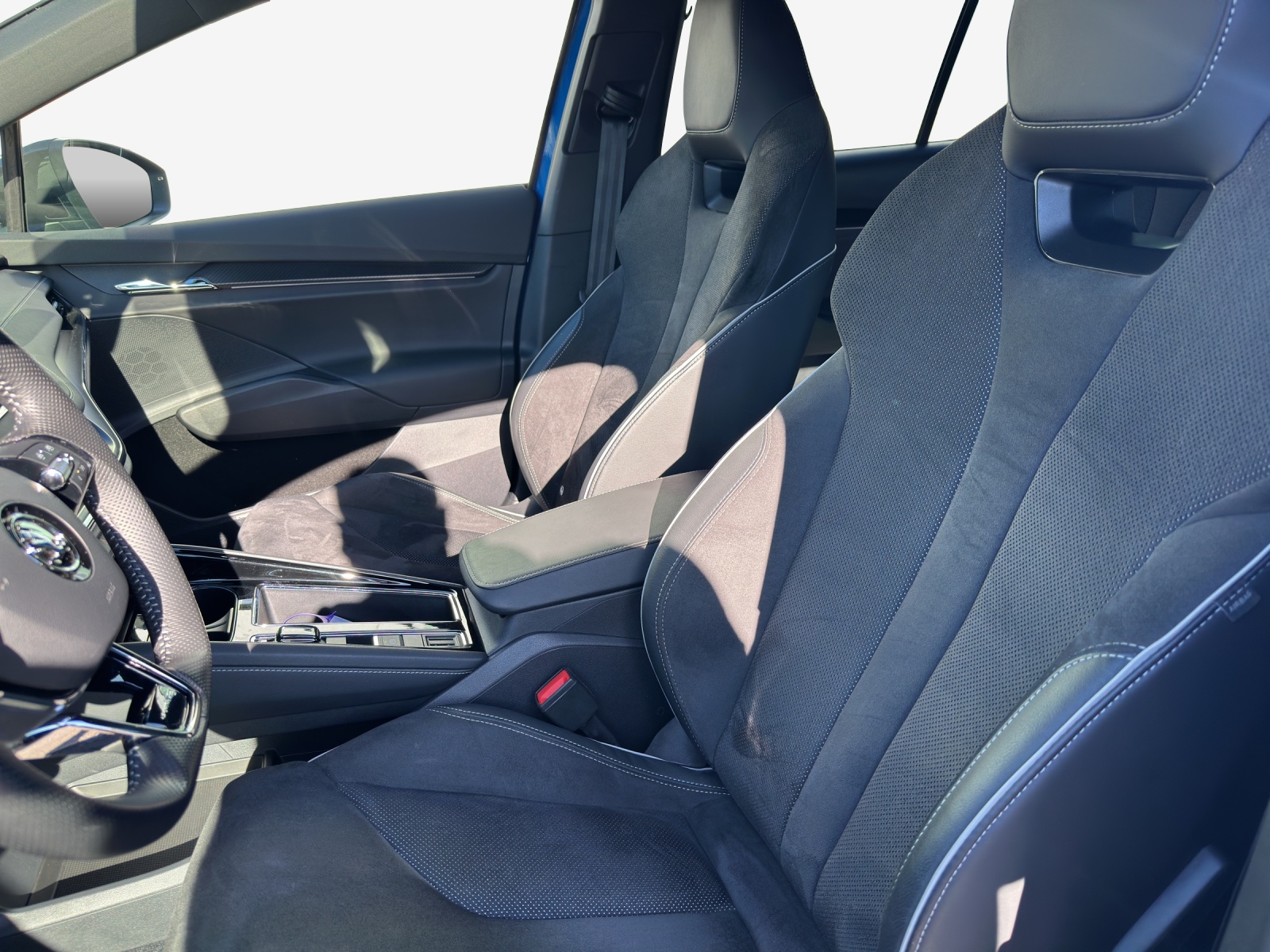 SKODA Enyaq iV 80x SportLine-image-8