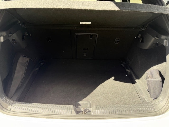 VW Golf 1.5 eTSI mHEV ACT R-Line DSG-image-3