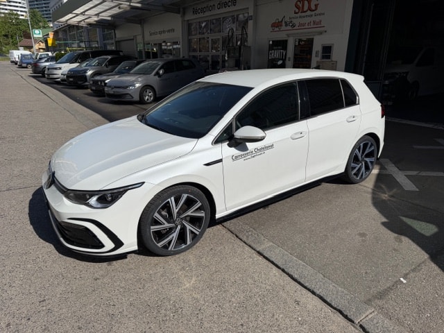 VW Golf 1.5 eTSI mHEV ACT R-Line DSG-image-5
