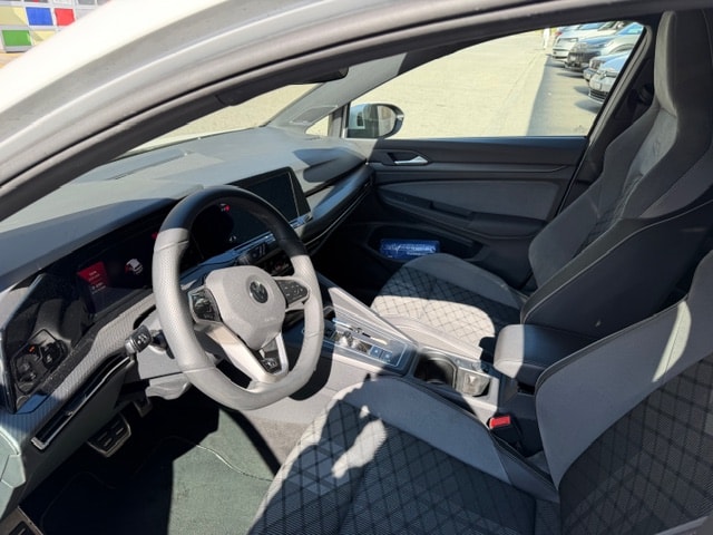 VW Golf 1.5 eTSI mHEV ACT R-Line DSG-image-1