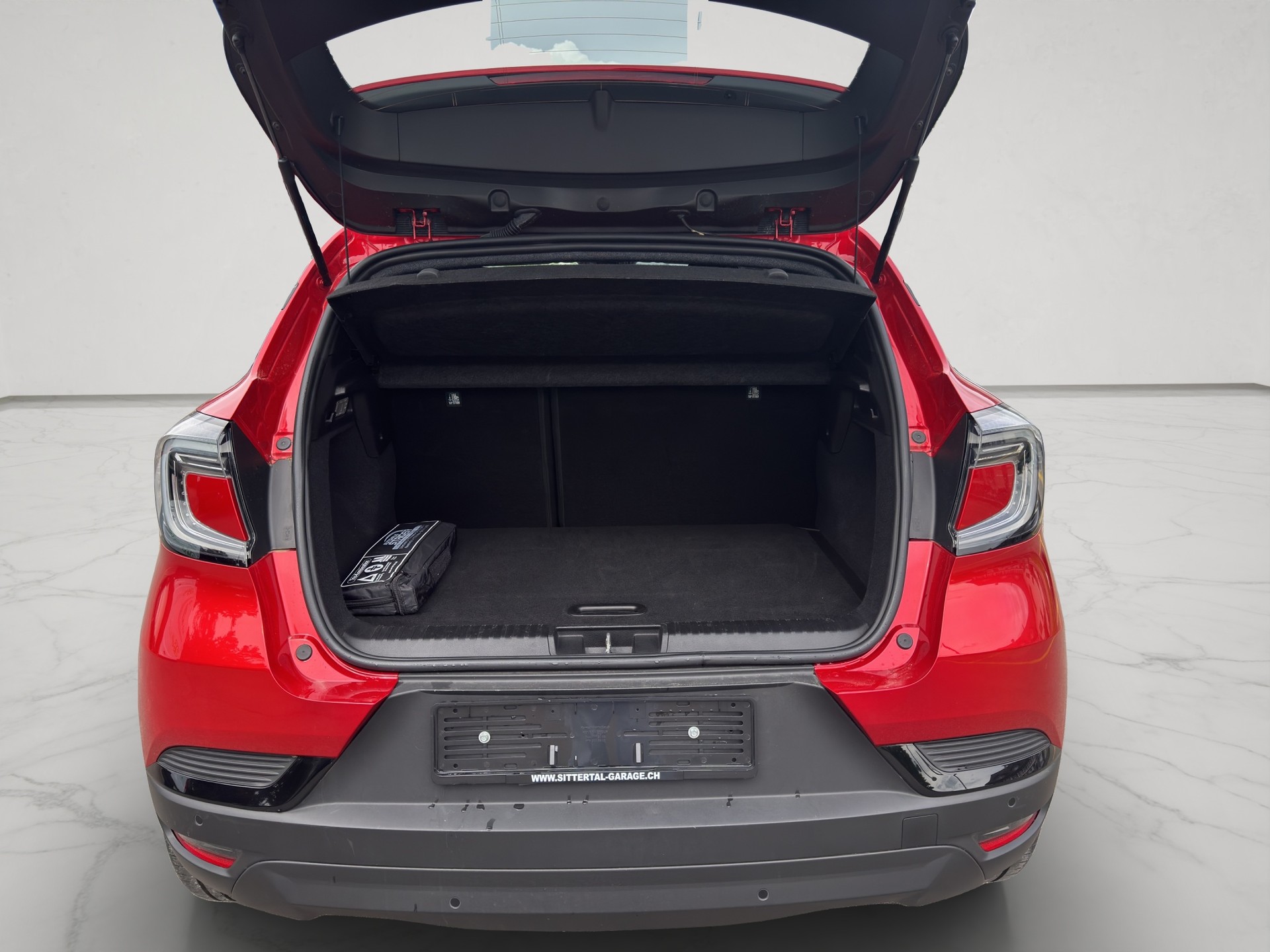 RENAULT Captur 1.3 TCe Techno EDC-image-15