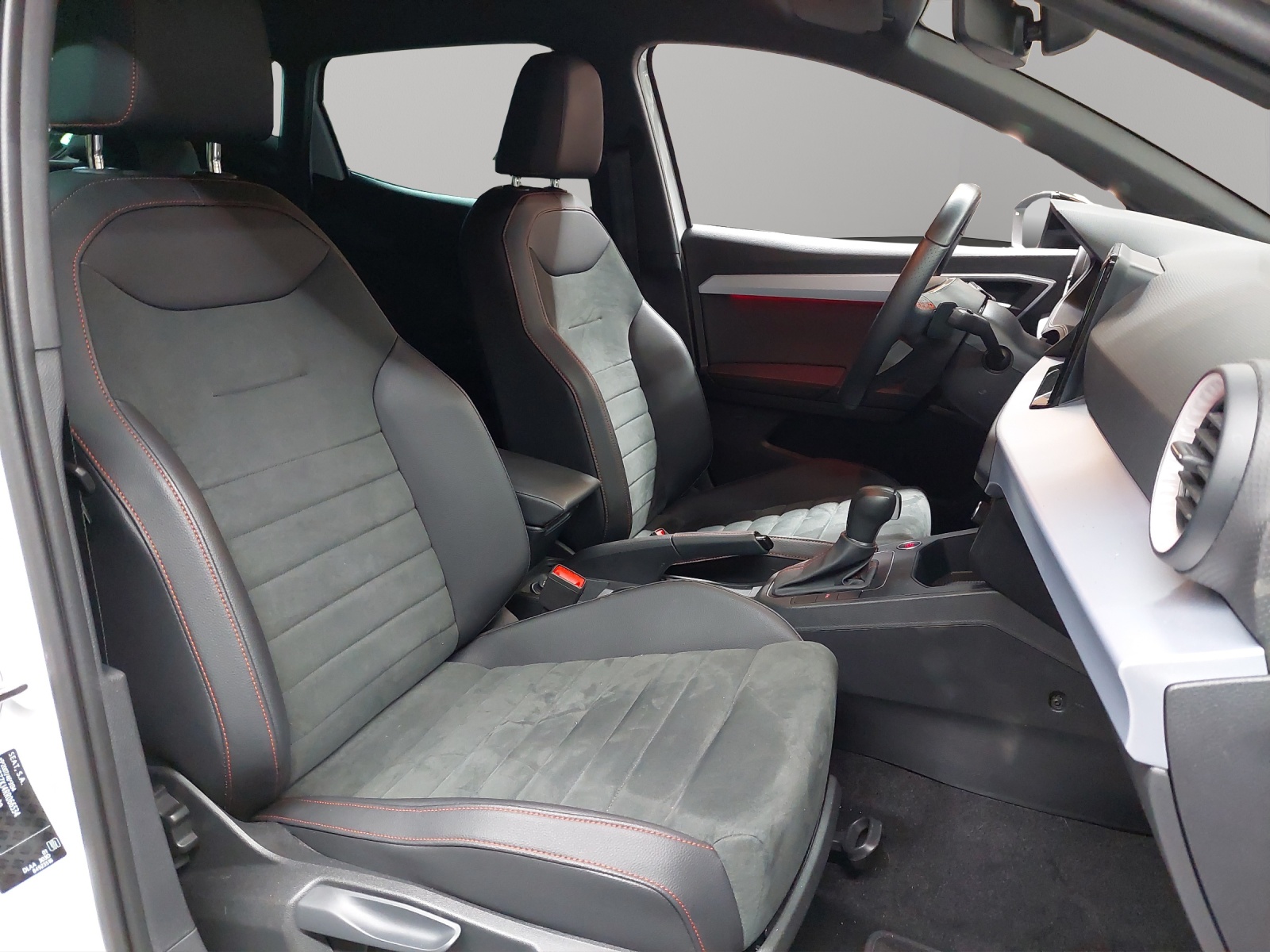 SEAT Ibiza 1.0 EcoTSI FR DSG-image-8