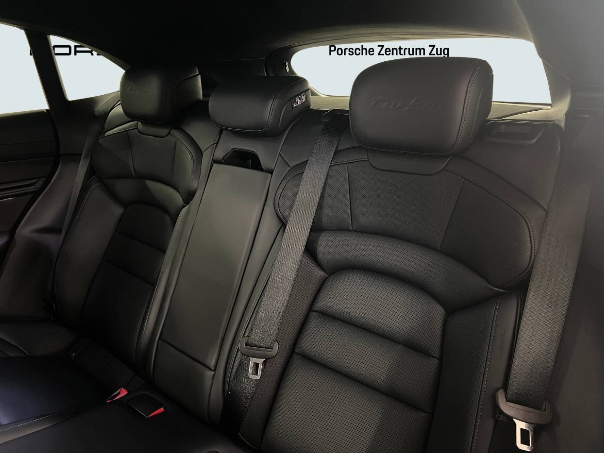PORSCHE Taycan Turbo Sport Turismo-image-23