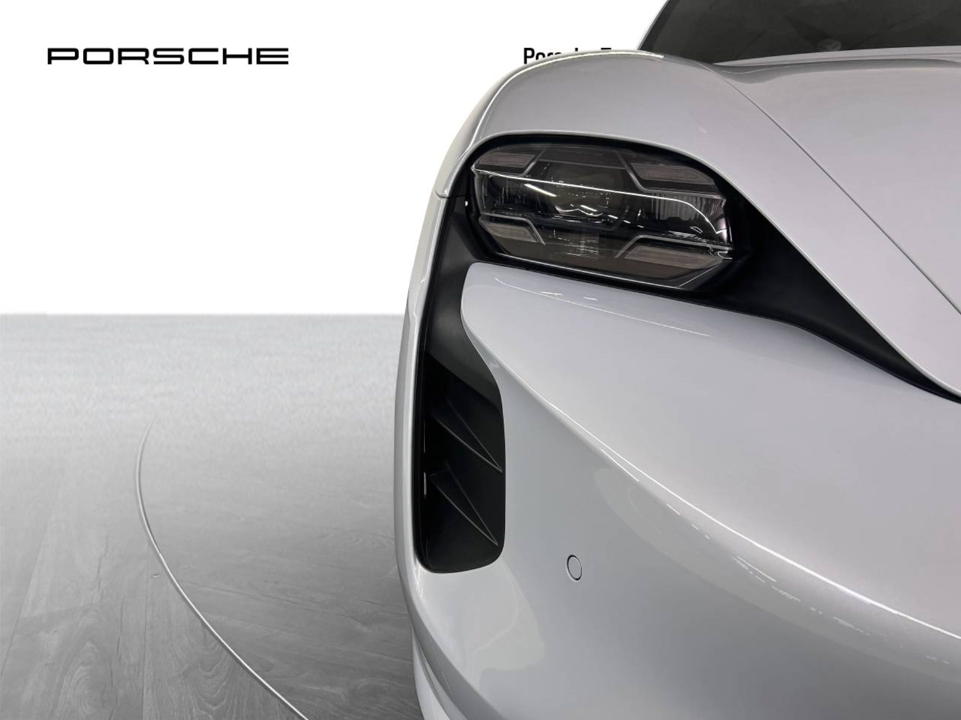 PORSCHE Taycan Turbo Sport Turismo-image-11