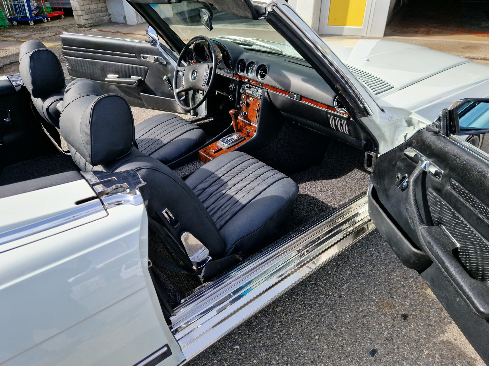 MERCEDES-BENZ SL-image-14