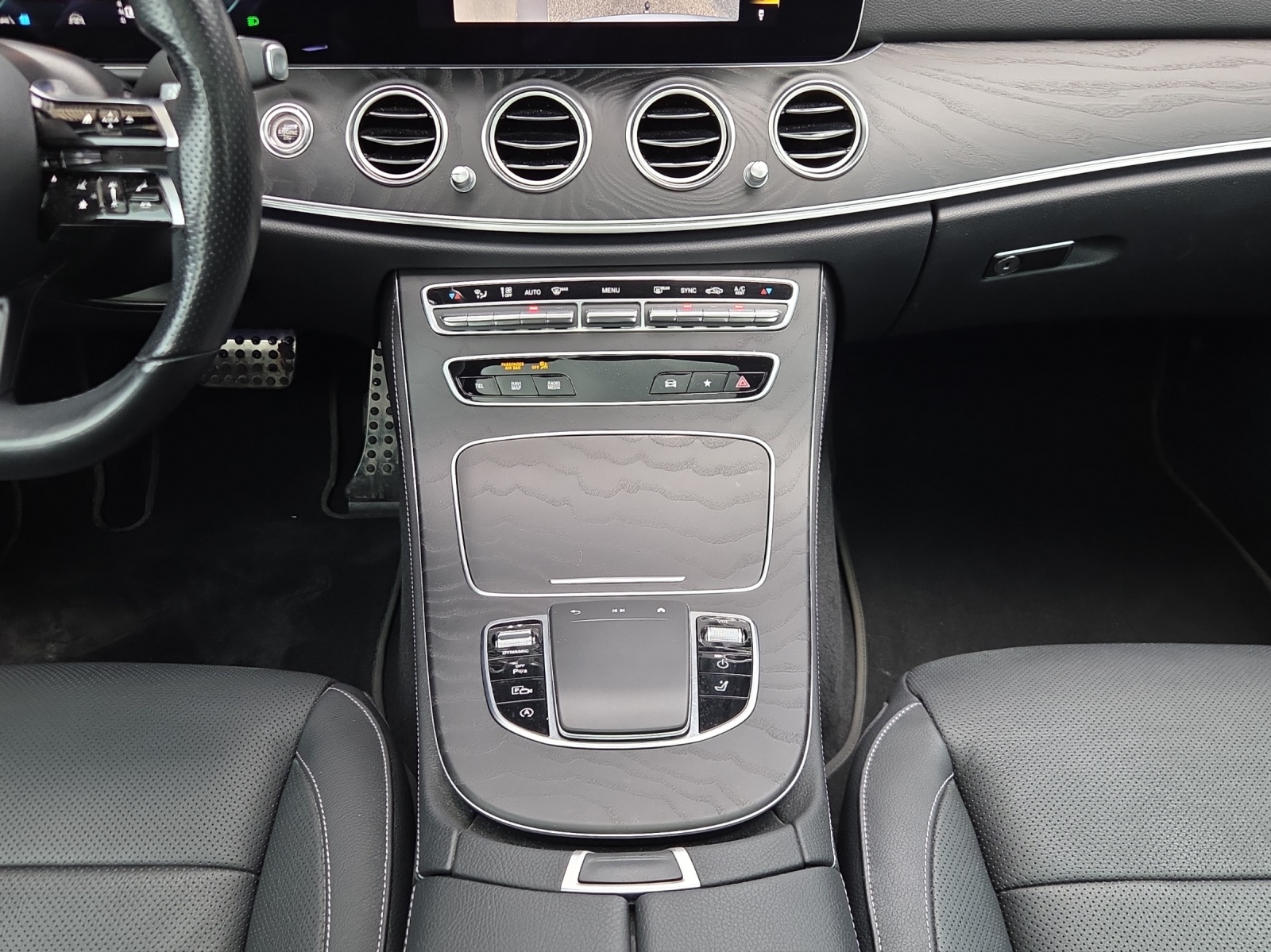 Image MERCEDES-BENZ E-220 E 220 d T AMG Line 9G-Tronic