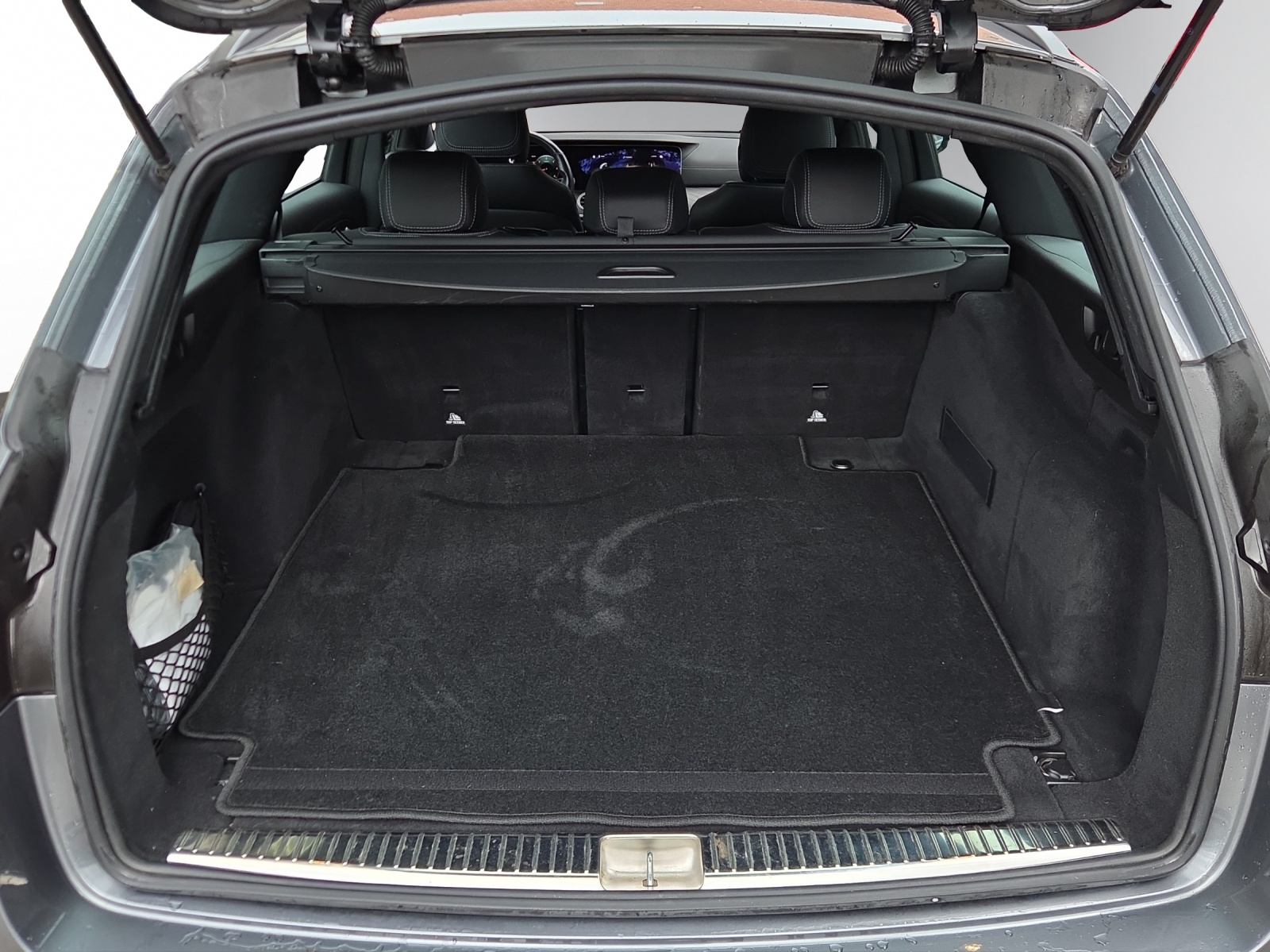 Image MERCEDES-BENZ E-220 E 220 d T AMG Line 9G-Tronic