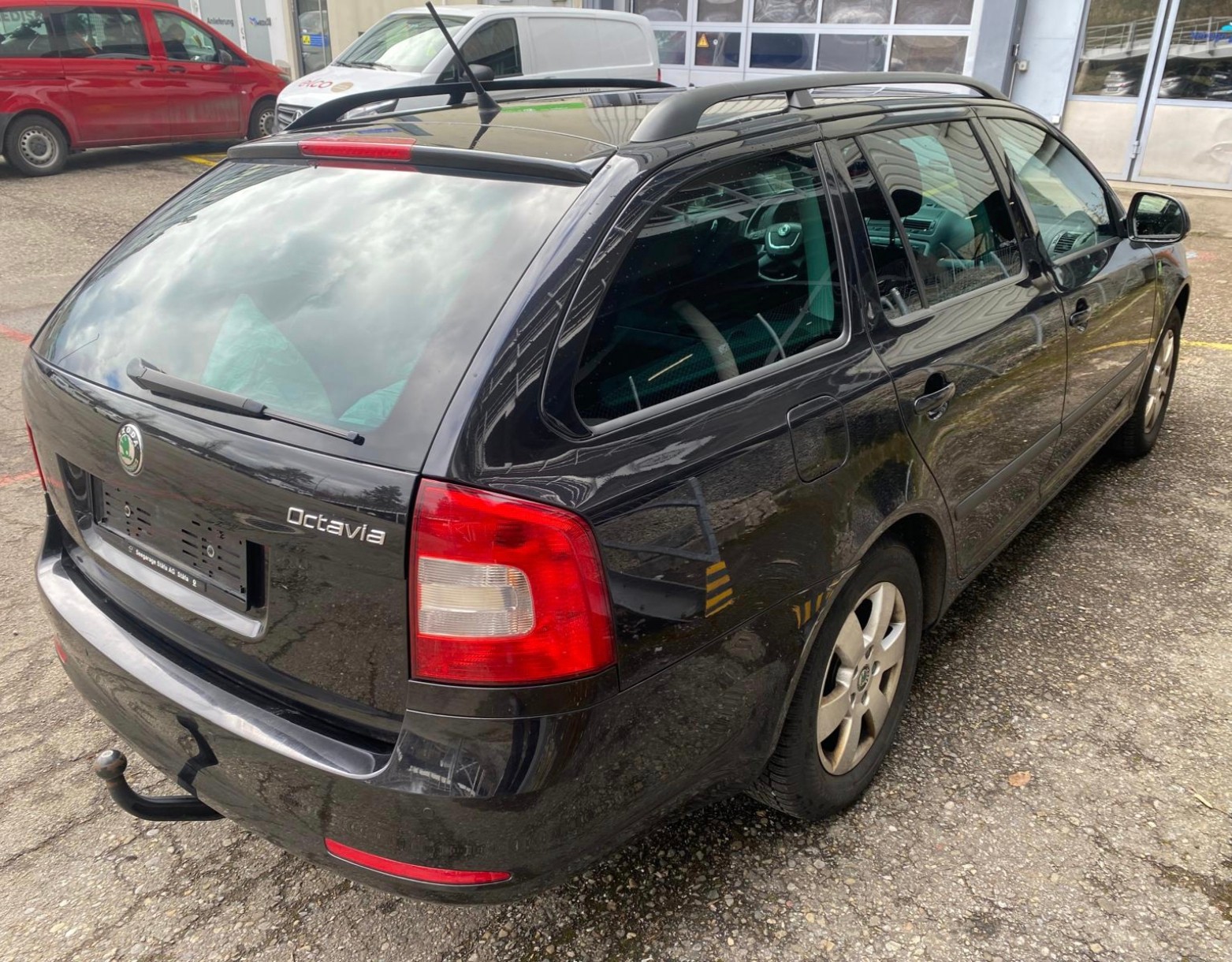 SKODA Octavia Combi 1.6 TDI Greenline-image-3
