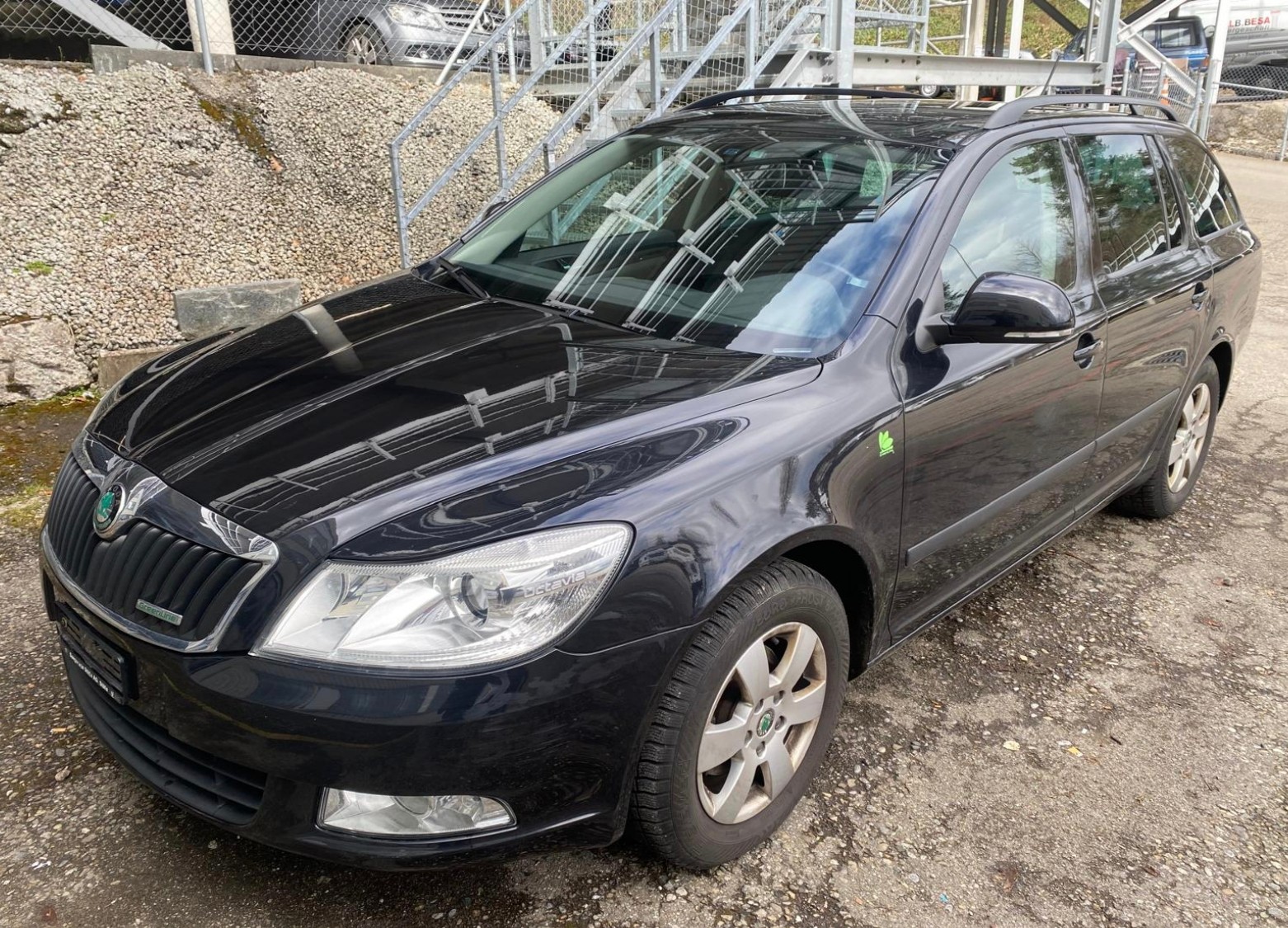 SKODA Octavia Combi 1.6 TDI Greenline-image-2