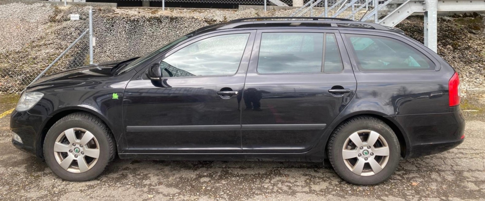 SKODA Octavia Combi 1.6 TDI Greenline-image-5
