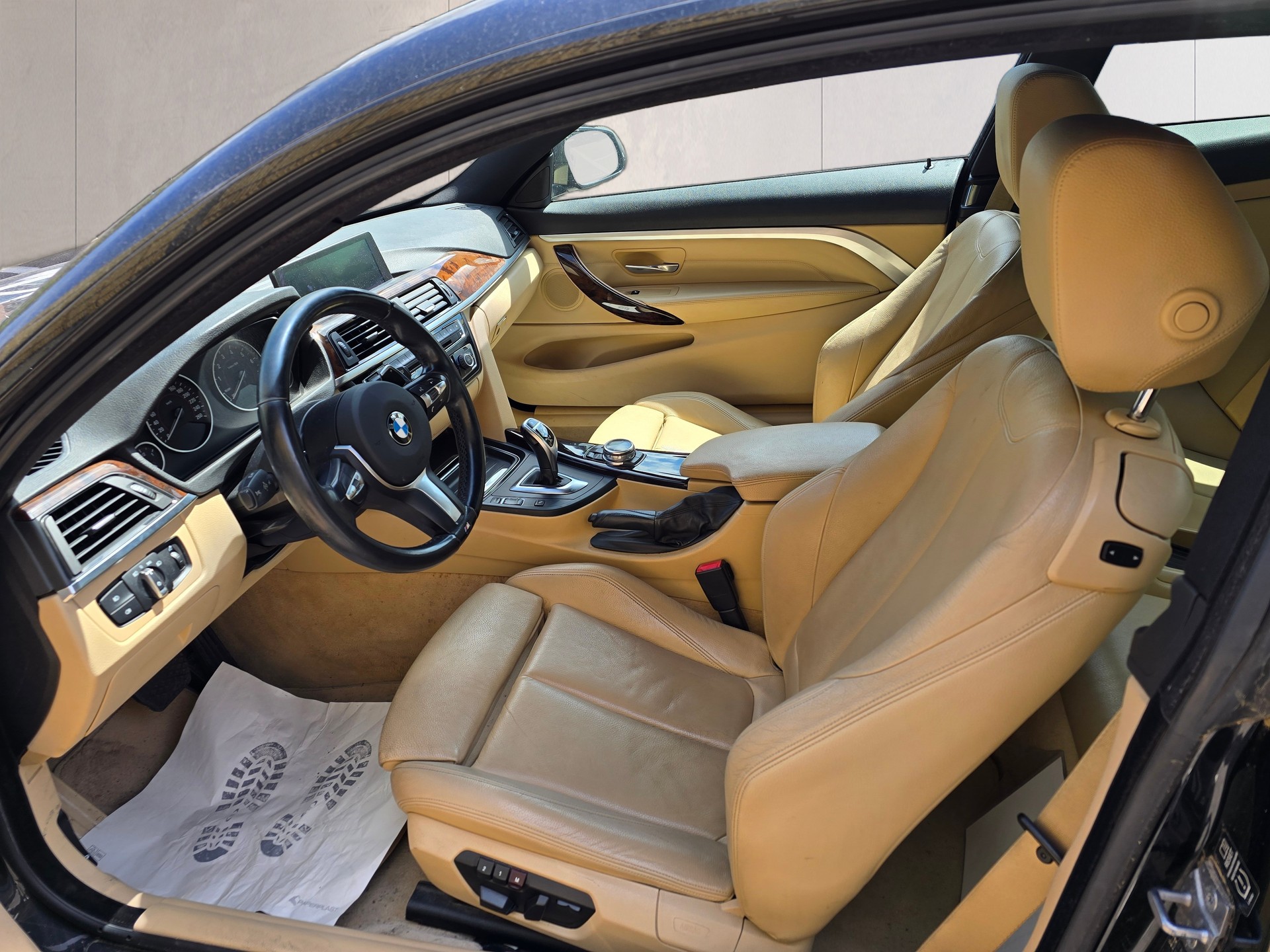 BMW 420i Coupé Sport Line Steptronic-image-11