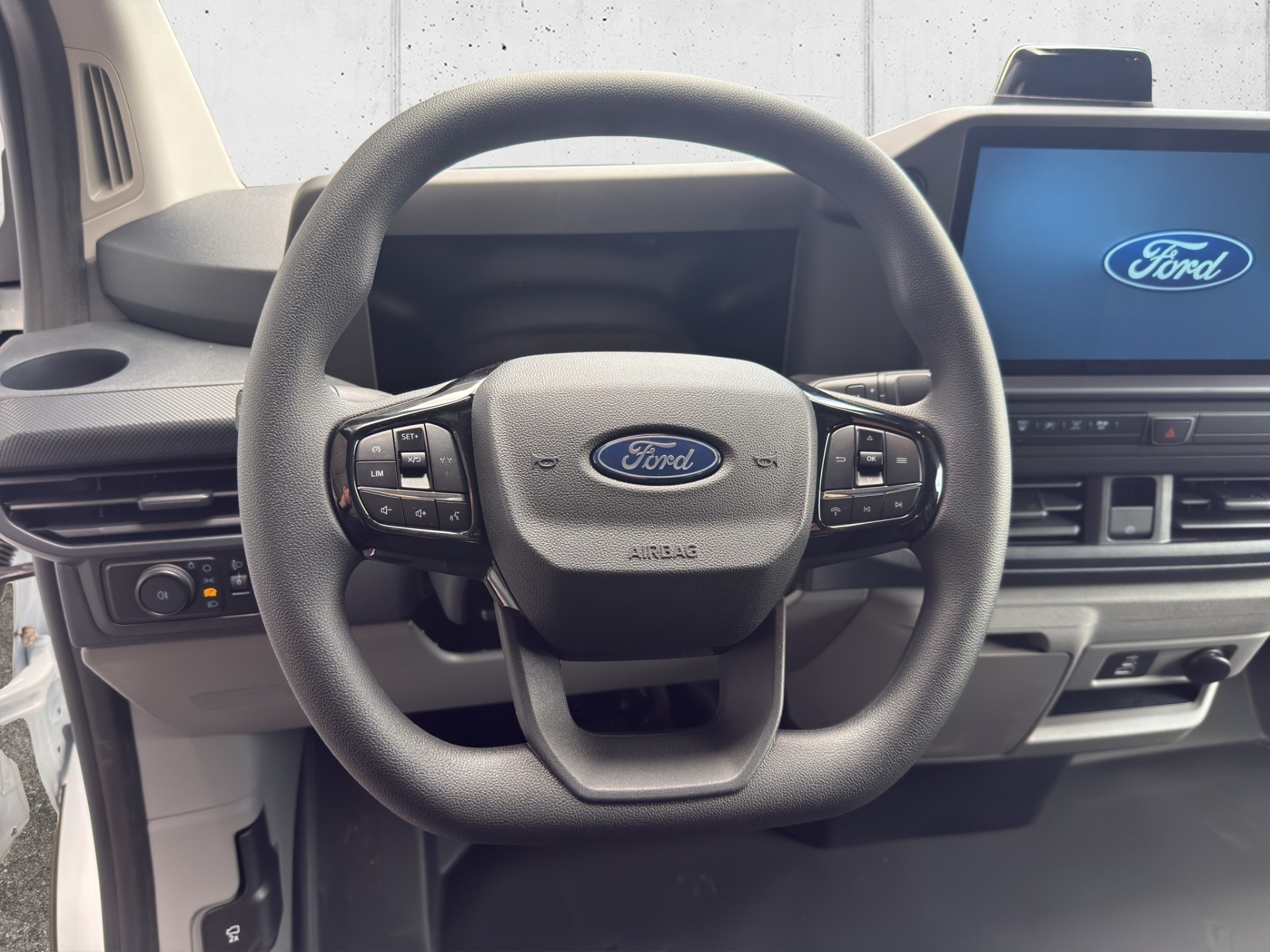 FORD Transit C Van 320 L1 2.0 EcoBlue 136 Trend-image-9