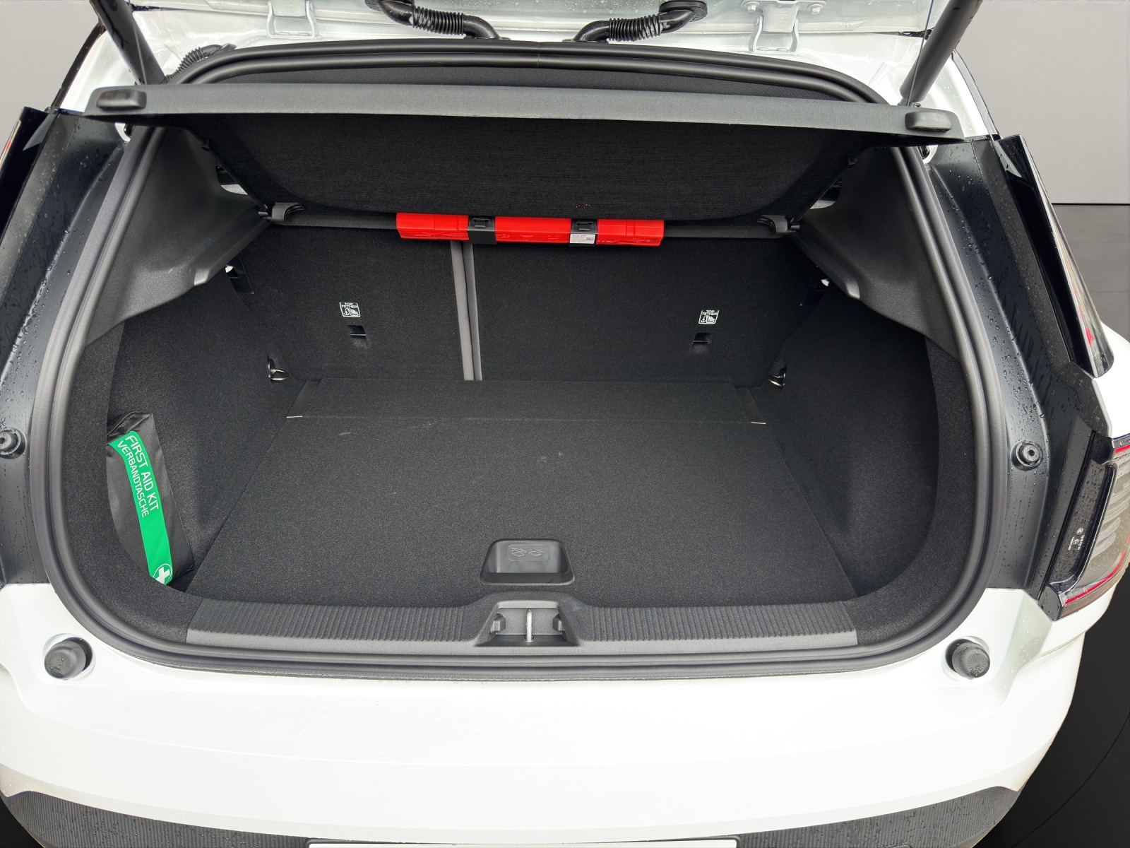 VOLVO EX30 E60 Twin Ultra Performance AWD-image-13