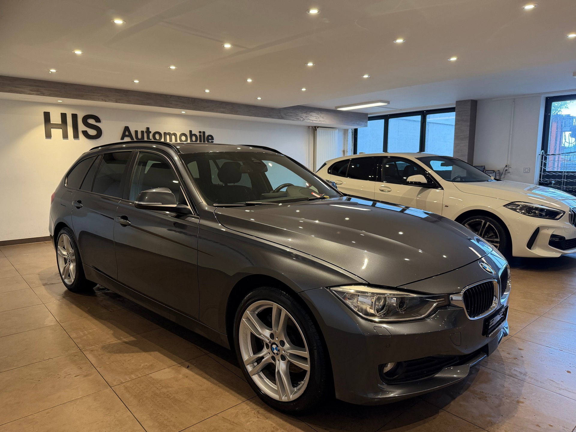 BMW 320d xDrive SAG Touring-image-3
