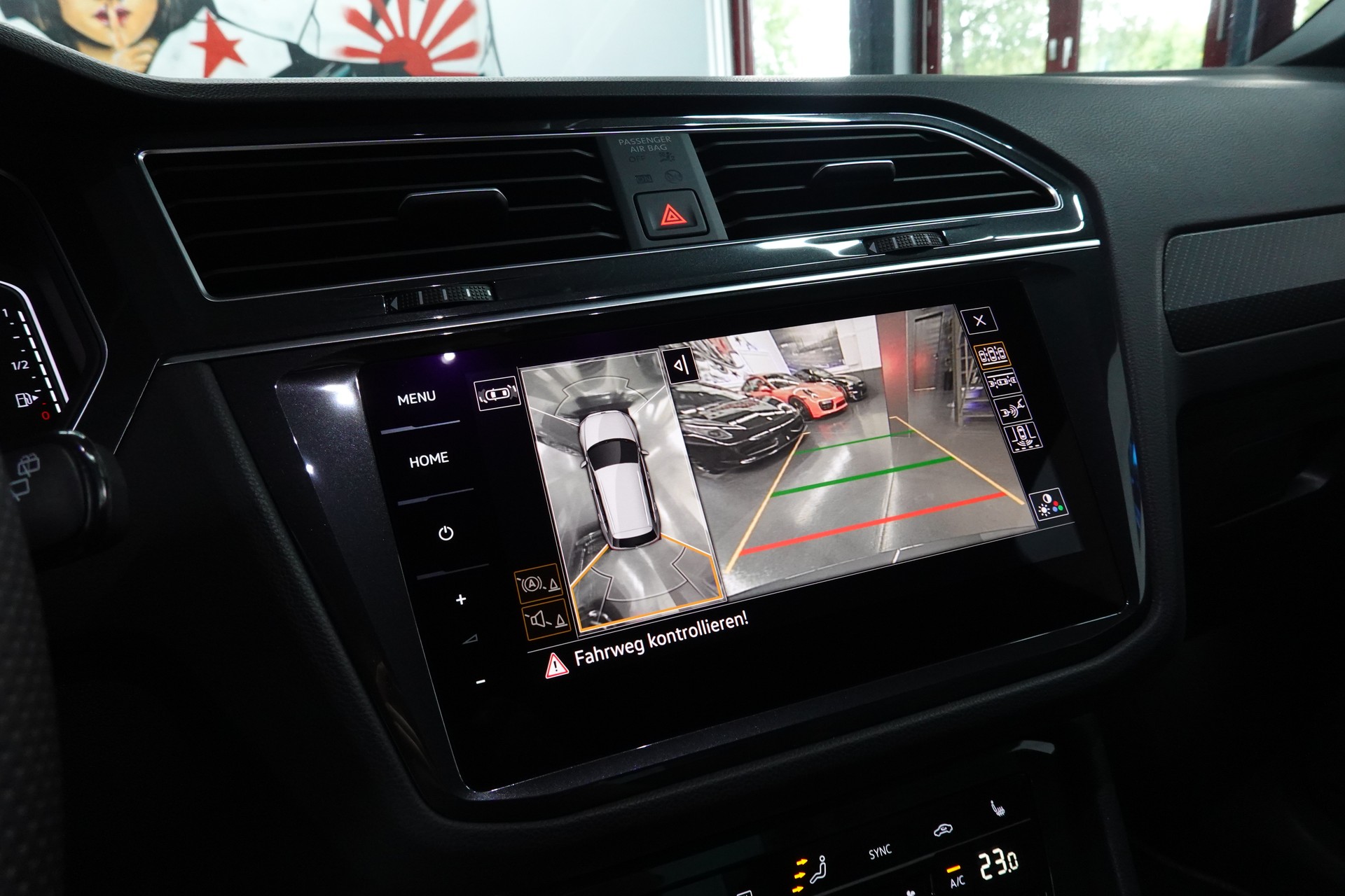 VW TIGUAN 2.0 TDI SCR R-LINE 4MOTION DSG CH-FZ AHL 2500kg-image-27
