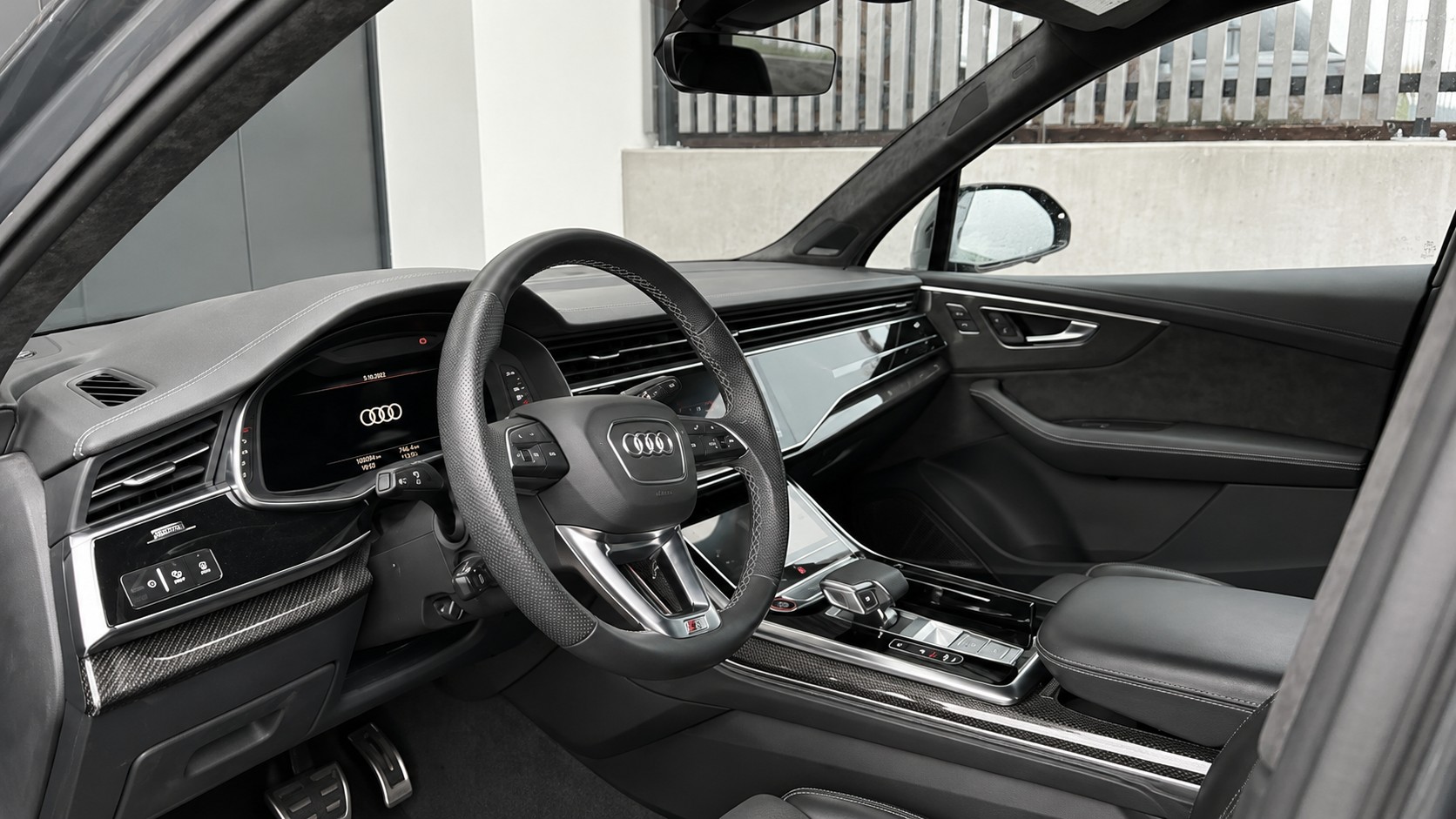 AUDI SQ7 4.0 TDI quattro tiptronic-image-2