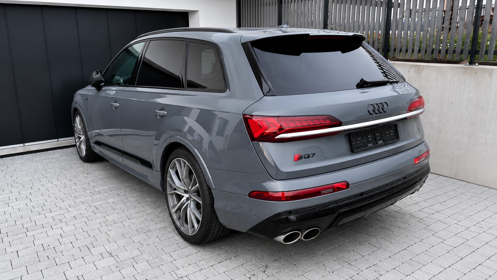 AUDI SQ7 4.0 TDI quattro tiptronic-image-1