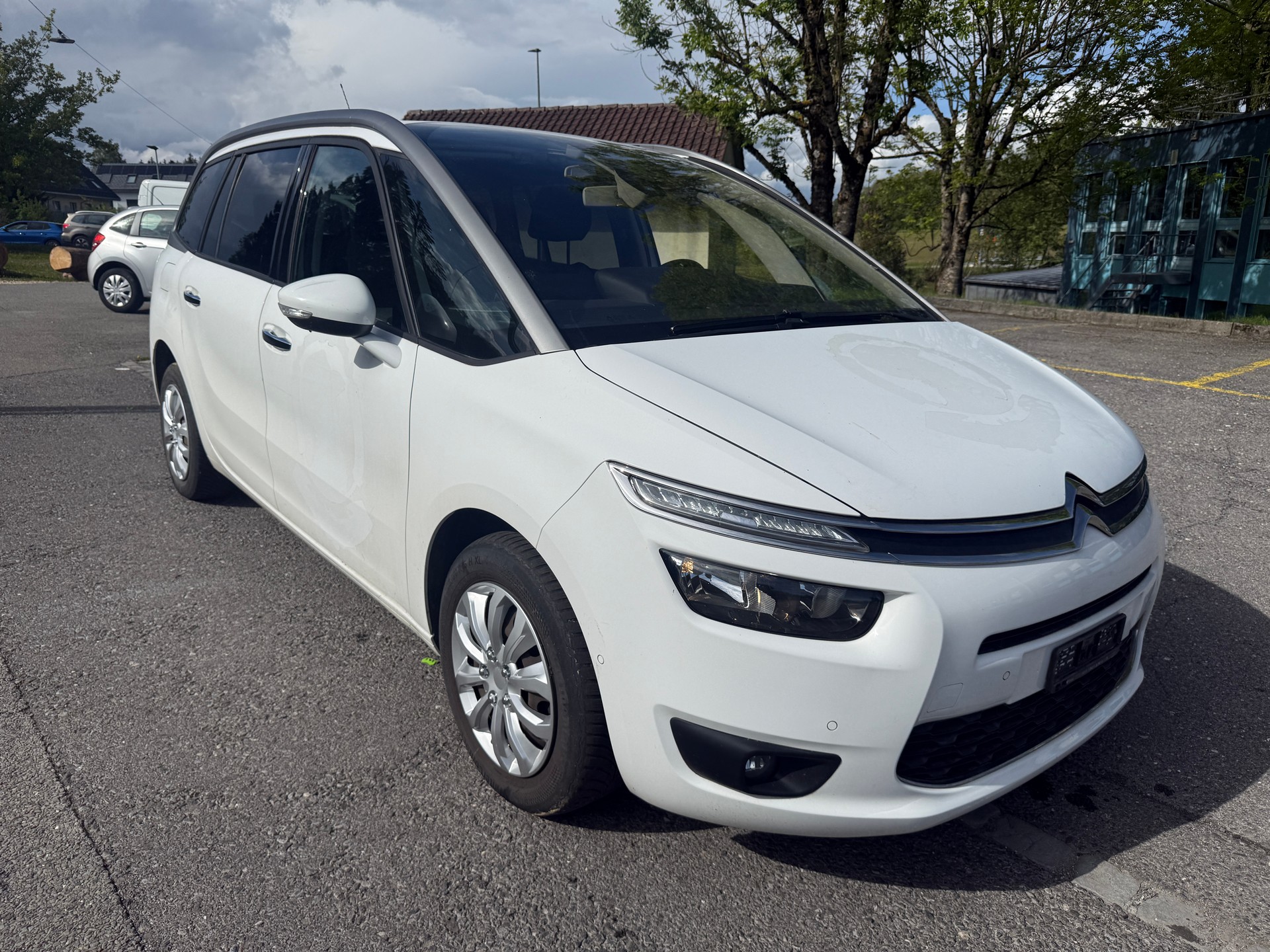 CITROEN Grand C4 Picasso 1.6 BlueHDi Intensive EAT6-image-0