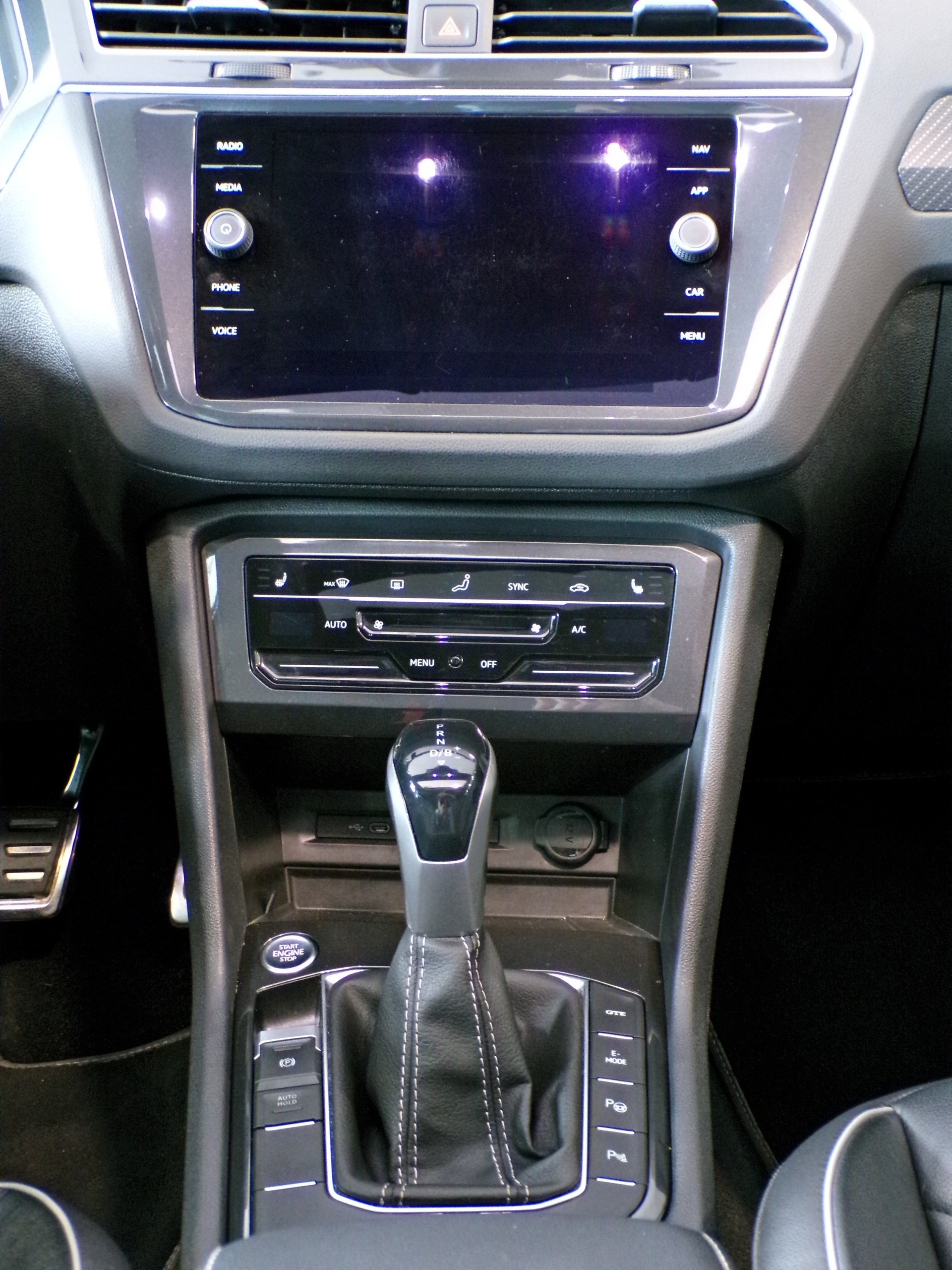 VW Tiguan 1.4TSI PHEV Selection DSG-image-16