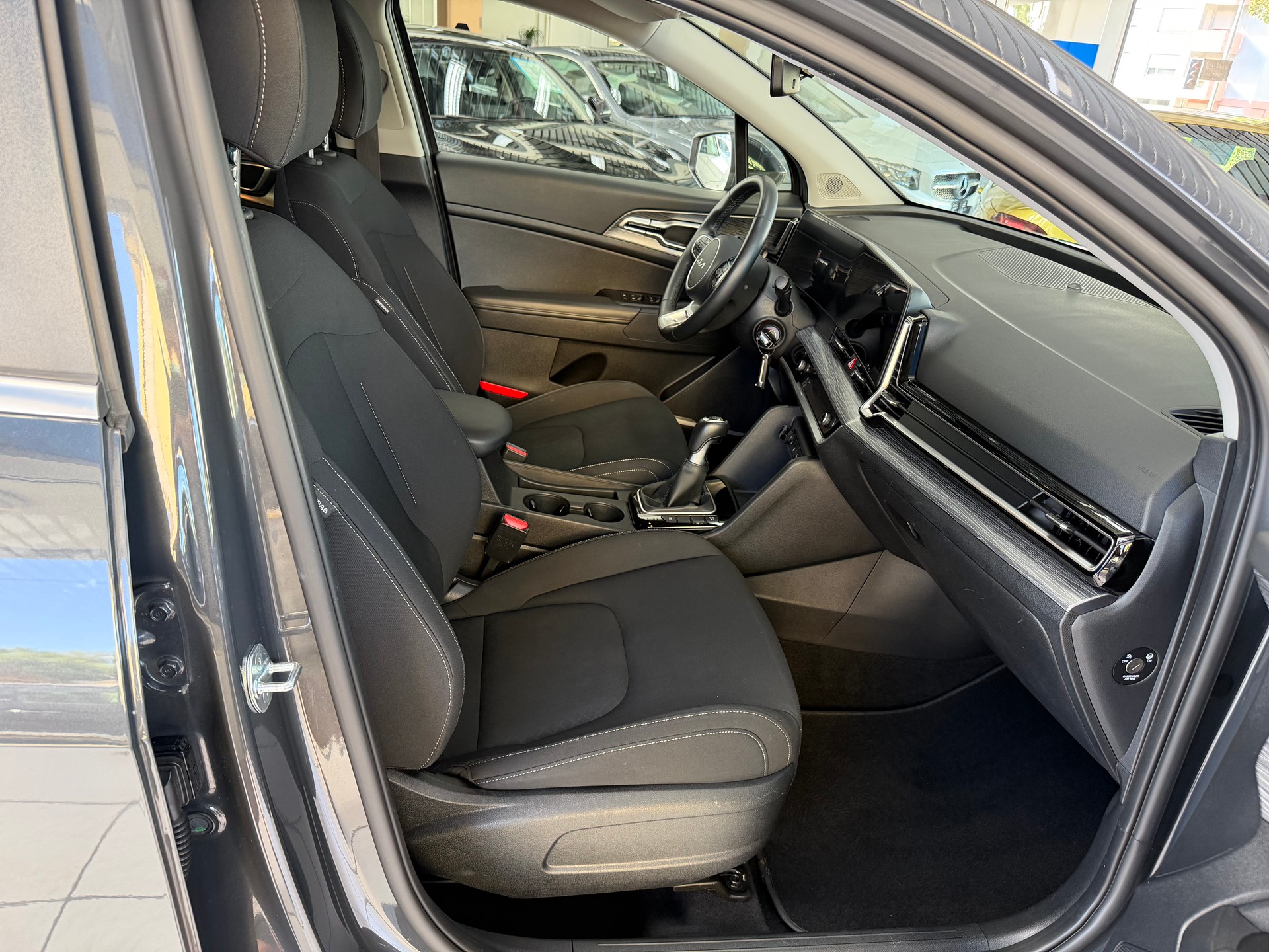 KIA Sportage 1.6T-GDi MHEV-image-12
