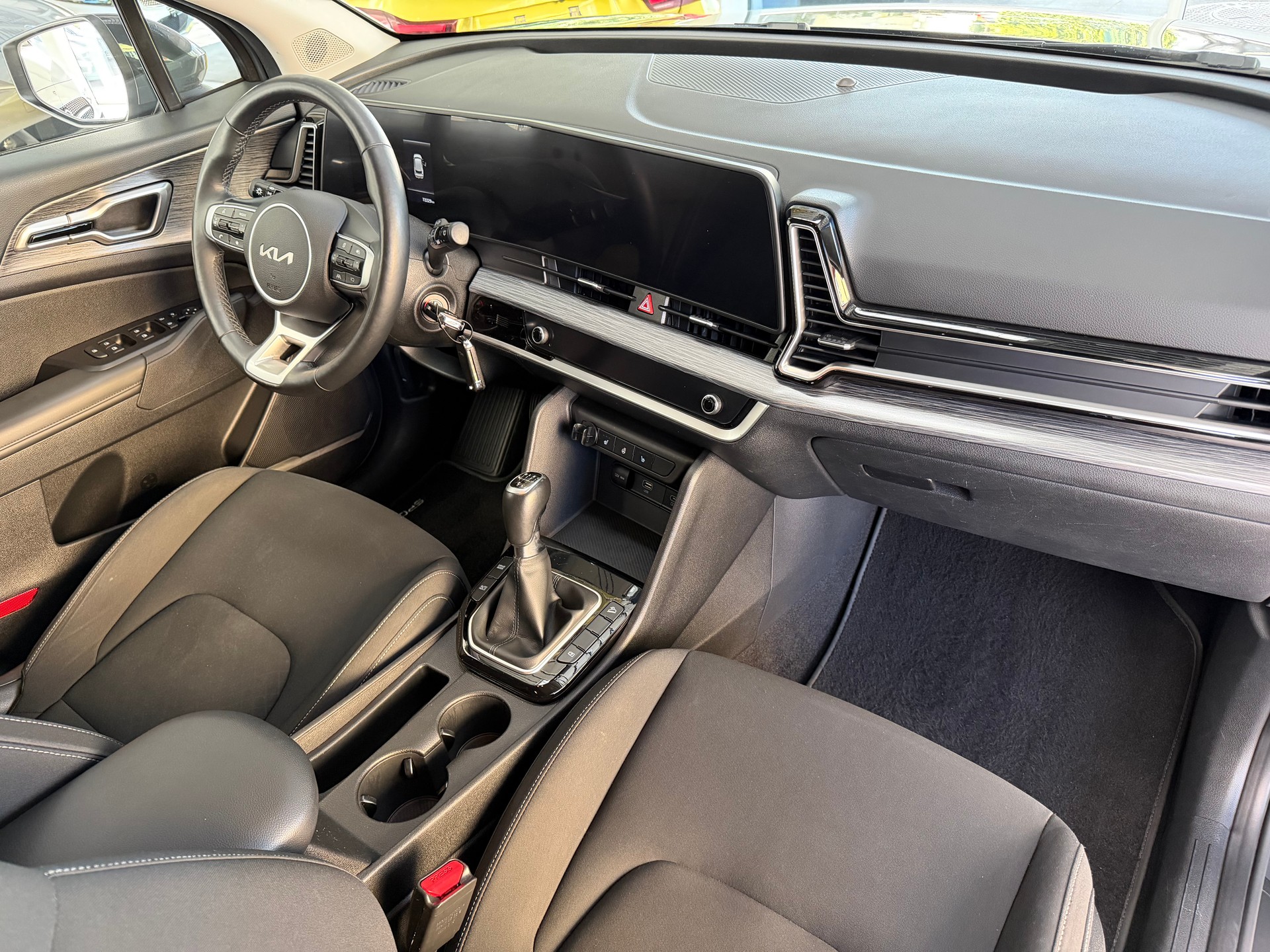 KIA Sportage 1.6T-GDi MHEV-image-14