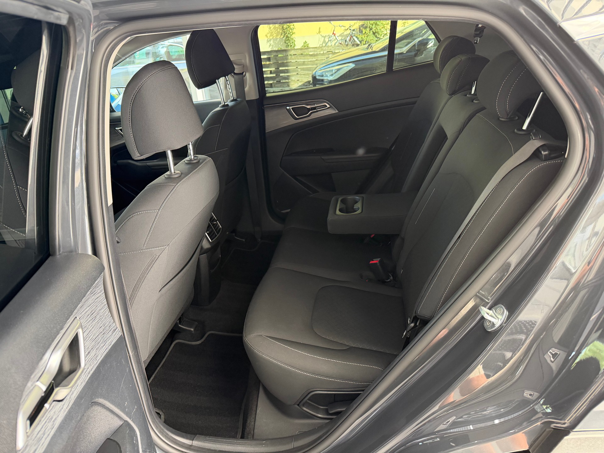 KIA Sportage 1.6T-GDi MHEV-image-18