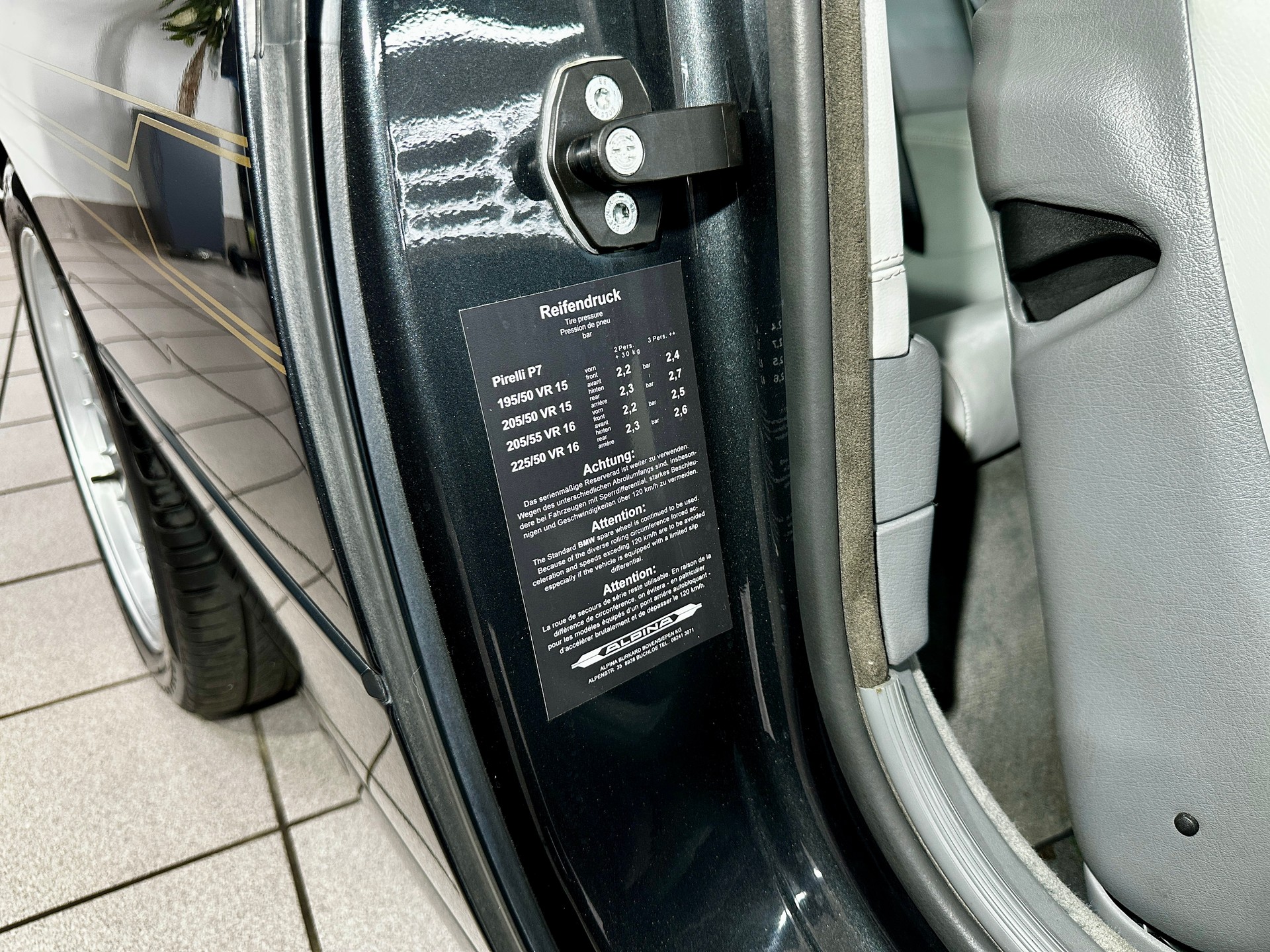 BMW ALPINA 850i A-image-28
