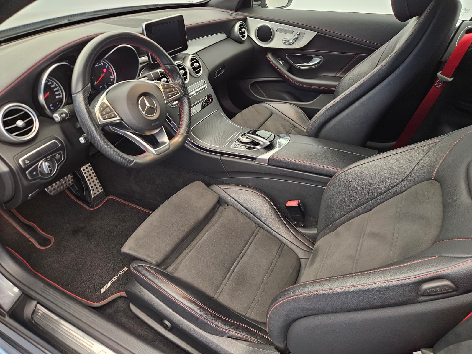 MERCEDES-BENZ C 43 Cabriolet AMG 4Matic 9G-Tronic-image-9