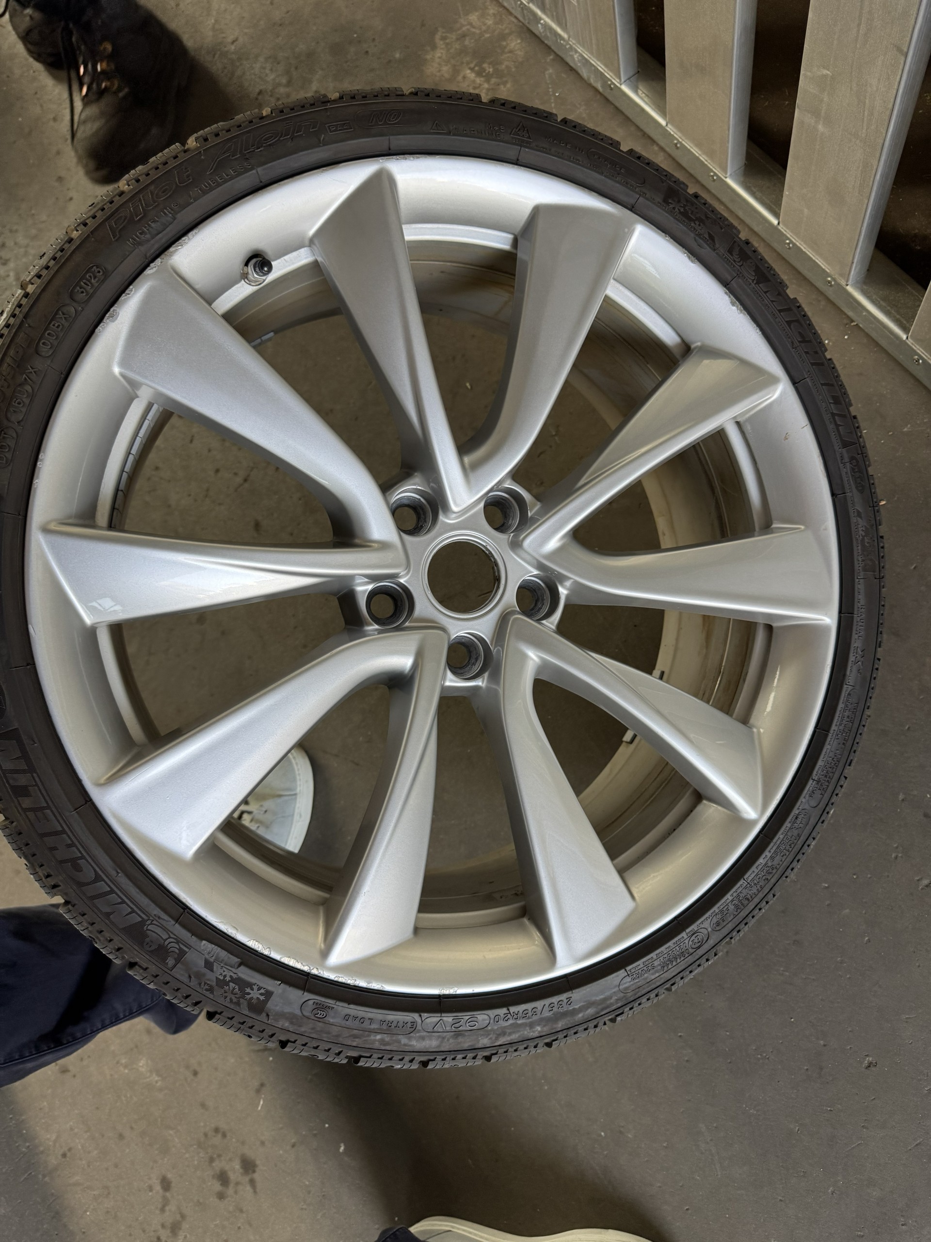 TESLA nur der Wintereifensatz 20 Zoll, ohne Auto!-image-5