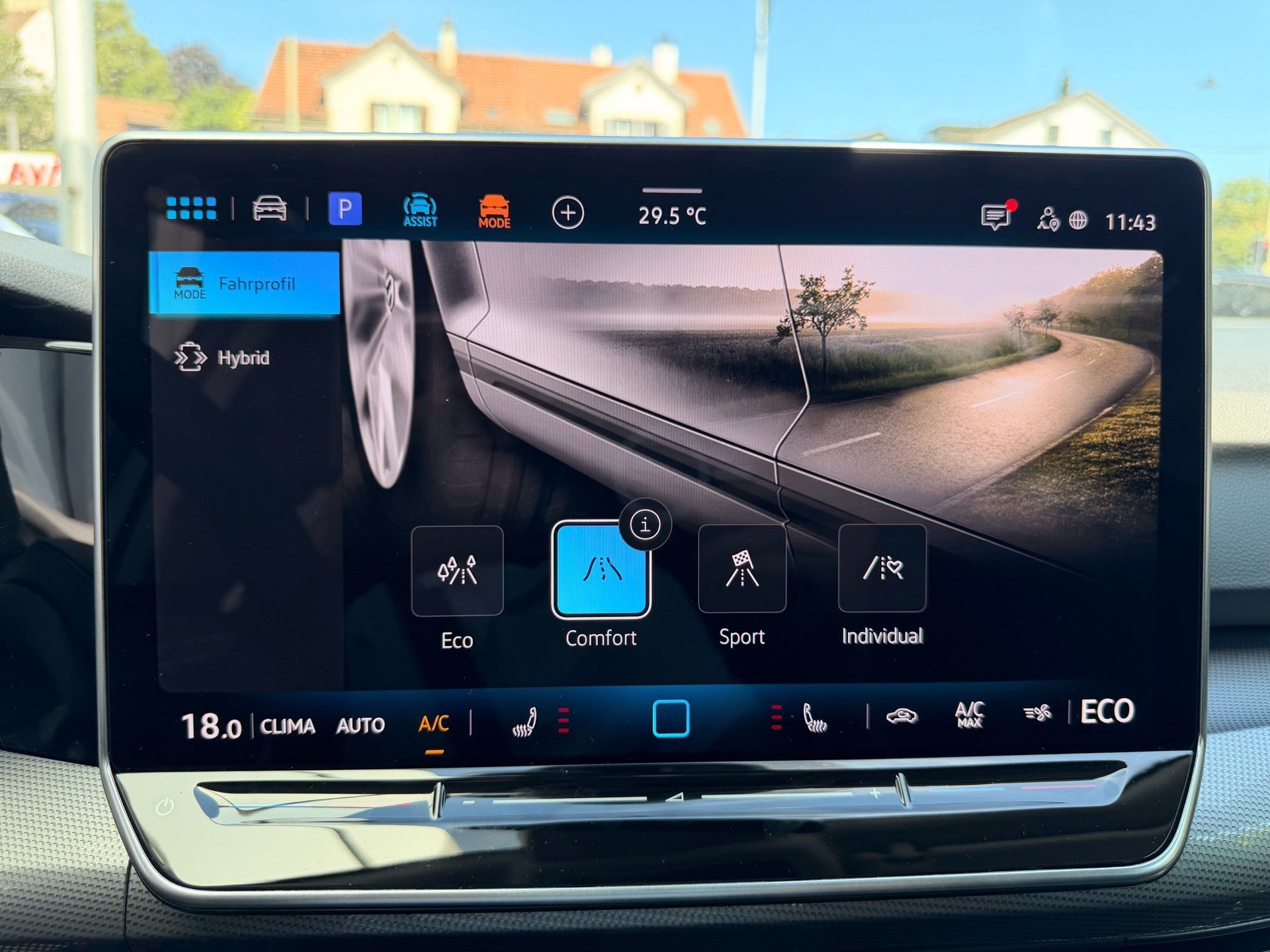 VW Golf VIII 1.5 TSI eHybrid 204 PS Style *** 5 JAHRE VW WERKSGARANTIE ***-image-11
