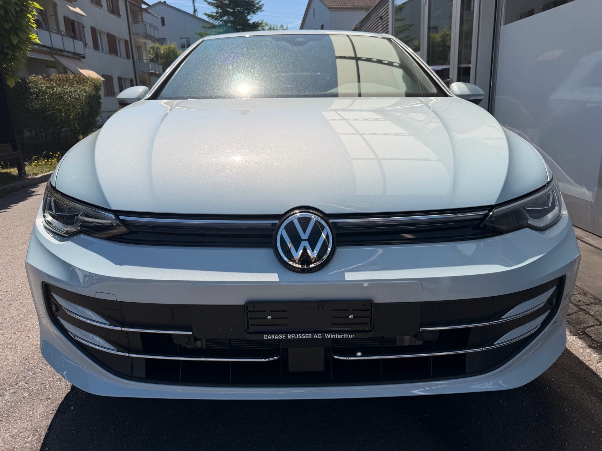 VW Golf VIII 1.5 TSI eHybrid 204 PS Style *** 5 JAHRE VW WERKSGARANTIE ***-showroom-element-1