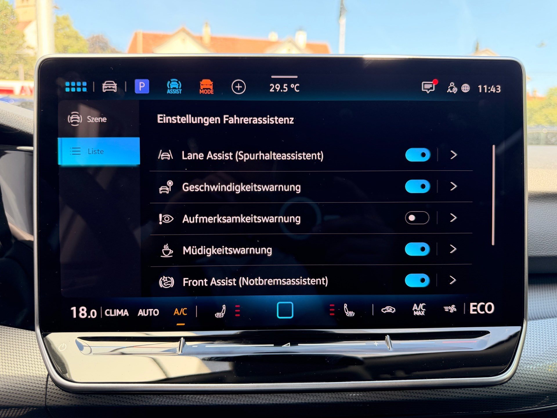VW Golf VIII 1.5 TSI eHybrid 204 PS Style *** 5 JAHRE VW WERKSGARANTIE ***-image-13