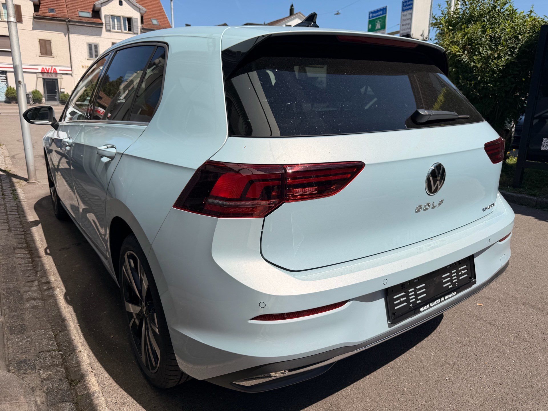 VW Golf VIII 1.5 TSI eHybrid 204 PS Style *** 5 JAHRE VW WERKSGARANTIE ***-image-4