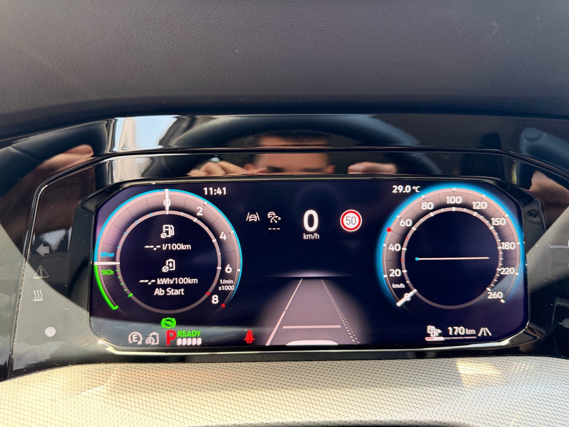 VW Golf VIII 1.5 TSI eHybrid 204 PS Style *** 5 JAHRE VW WERKSGARANTIE ***-image-10