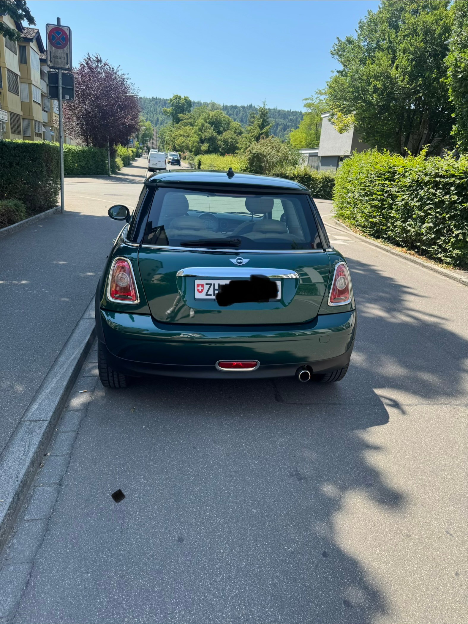 MINI 1.6i Cooper-image-2