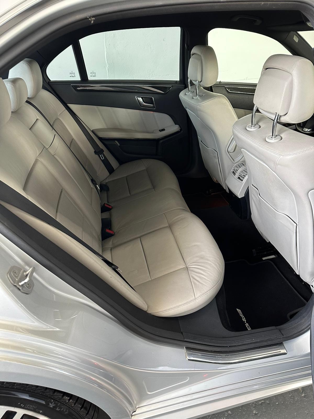 MERCEDES-BENZ E 350 CGI BlueEfficiency Avantgarde 7G-Tronic-image-17